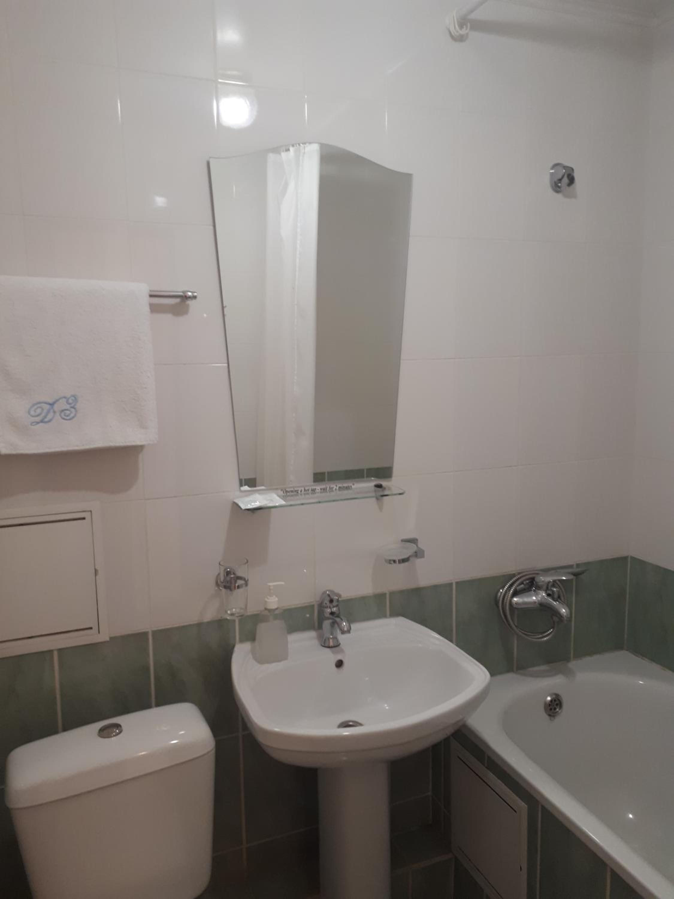 Deluxe Twin Room photo 2