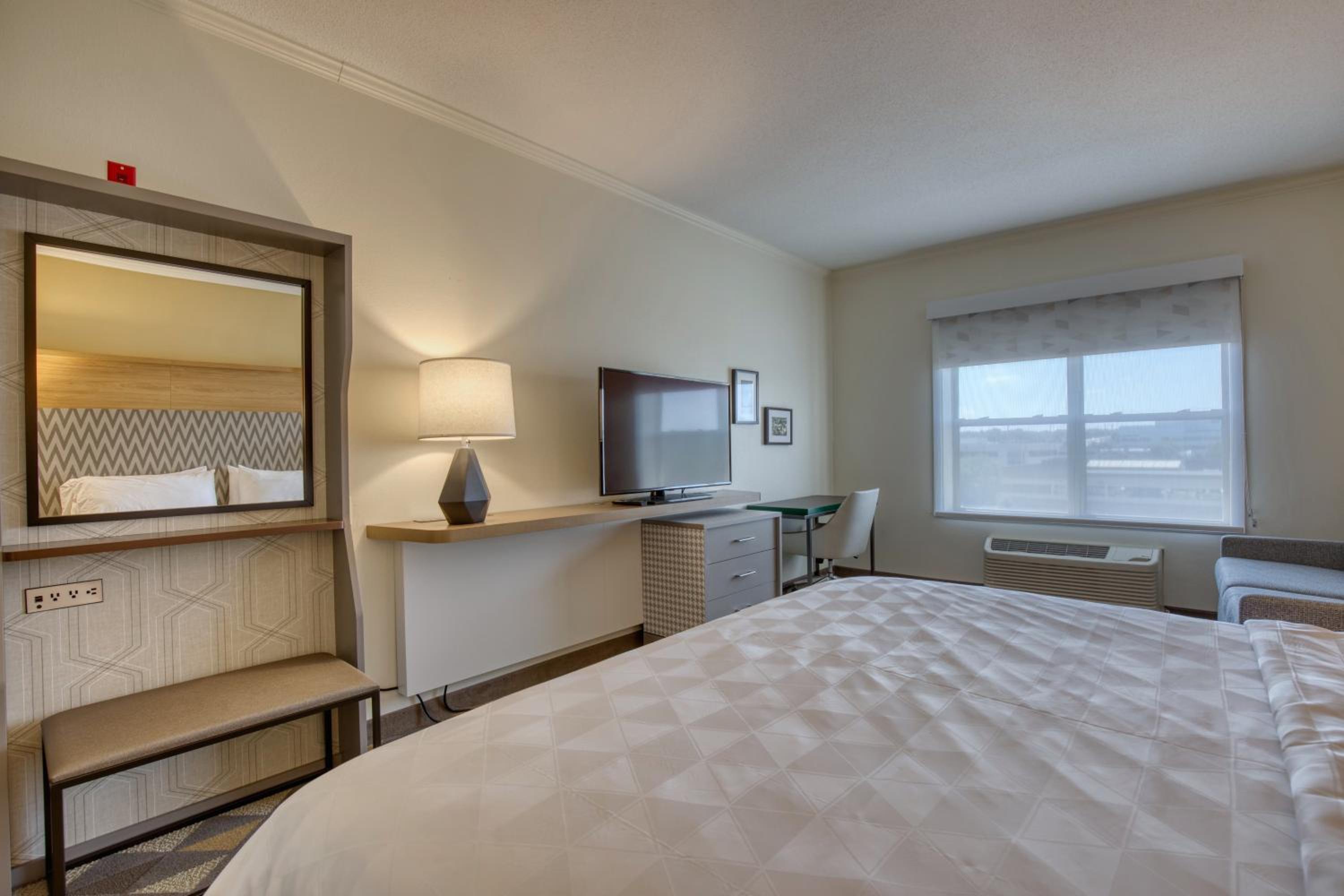 Standard King Room - Top Floor - Photo 4