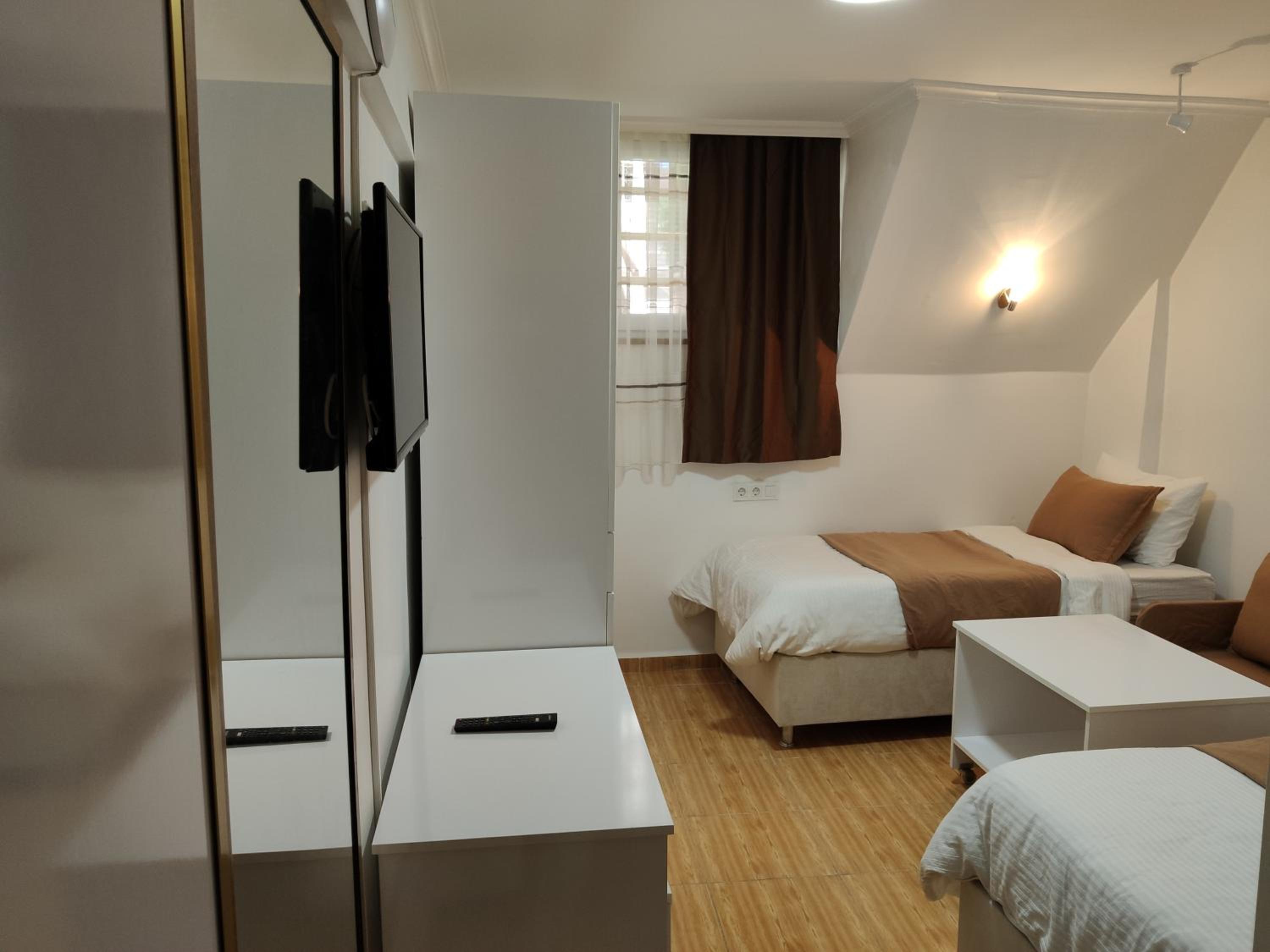 Budget Double Room photo 1