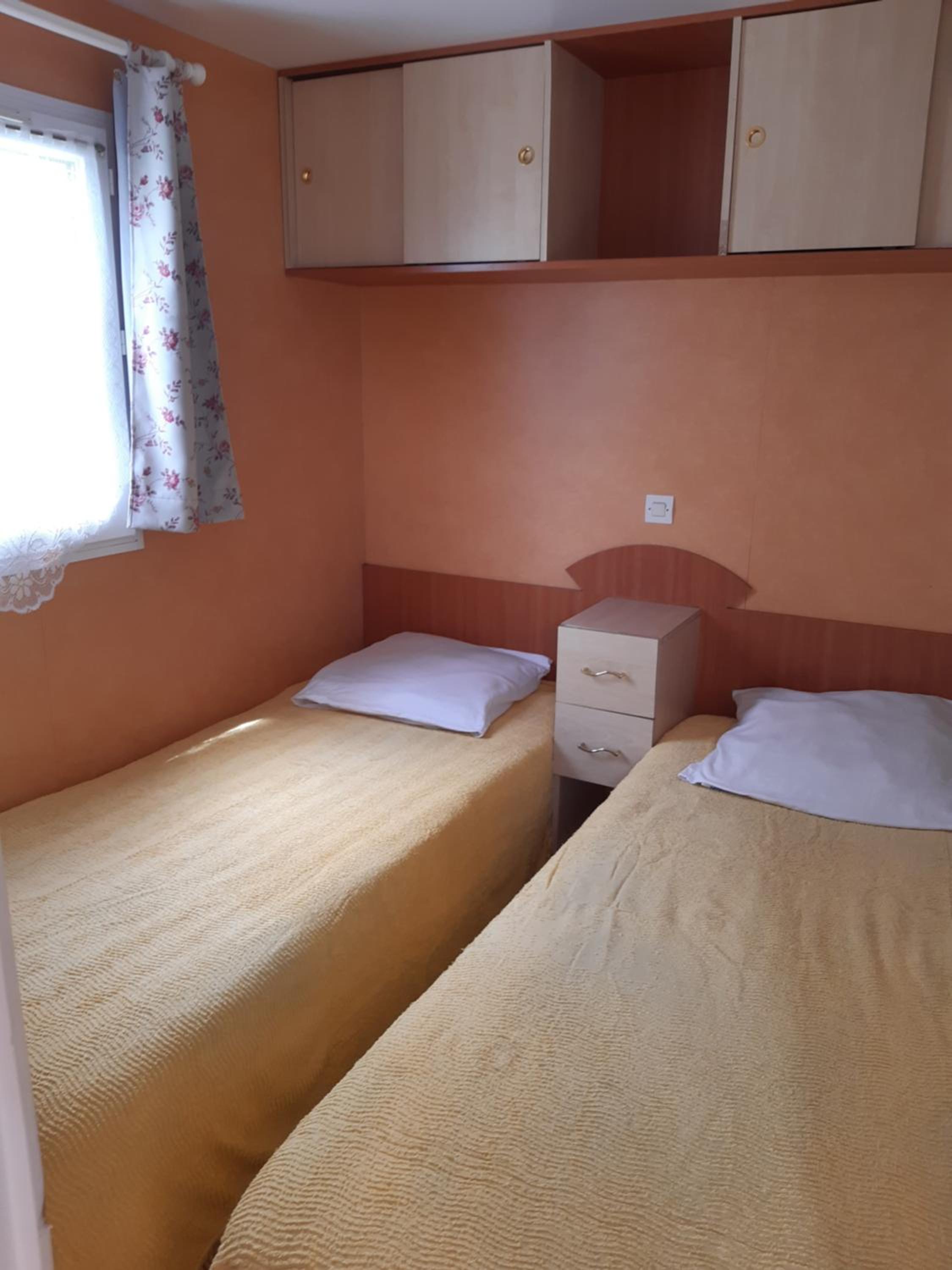Mobile Home photo 1