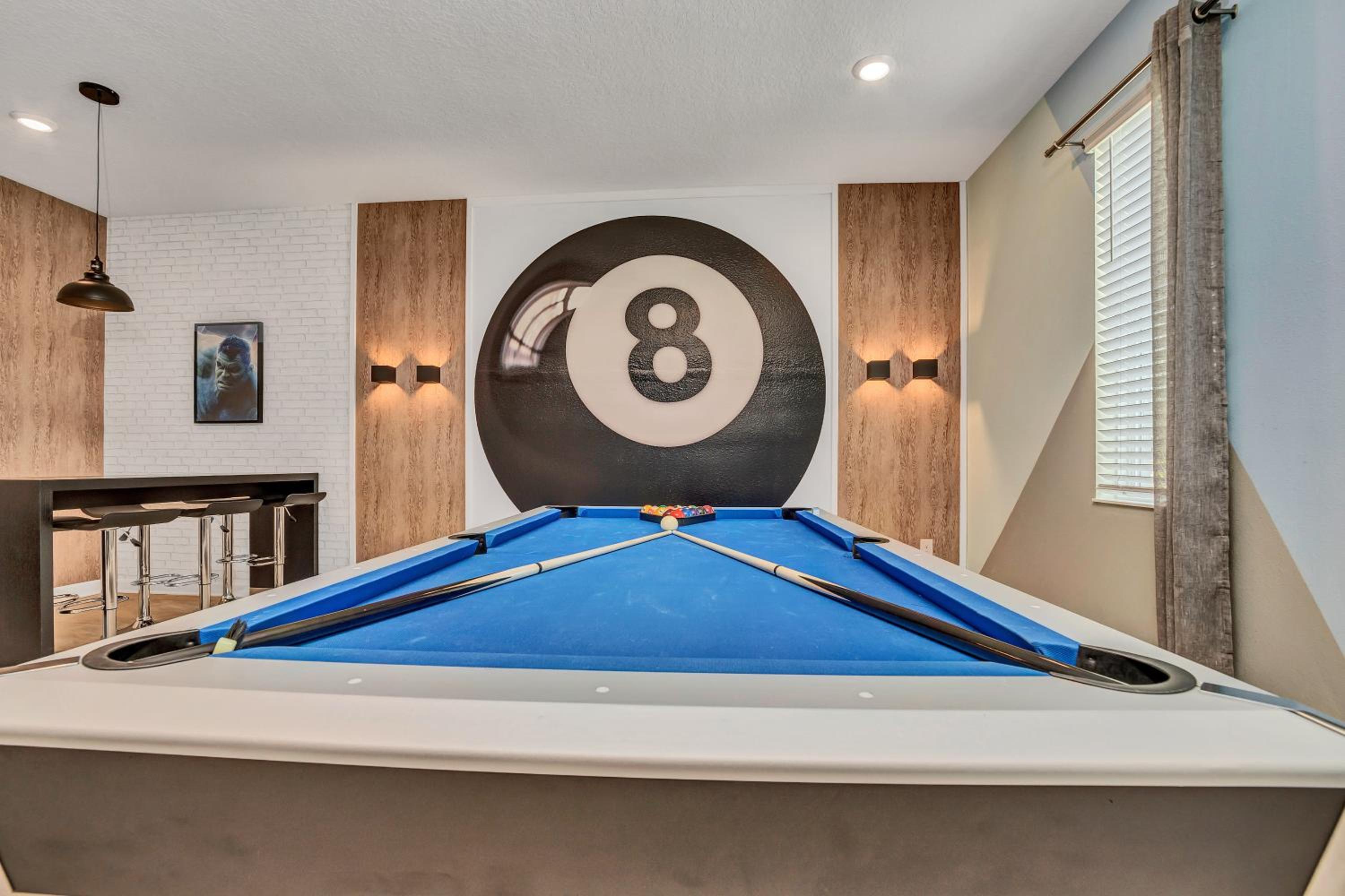 Nine-Bedroom House - Photo 79