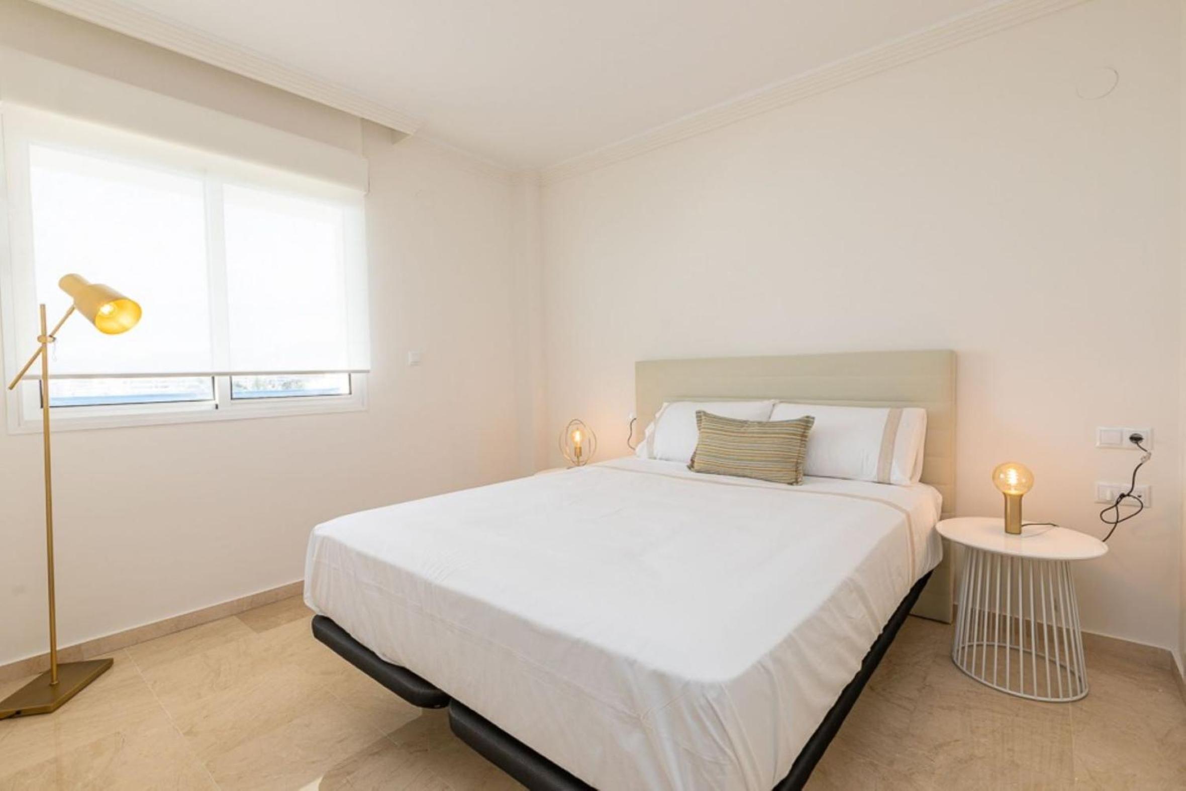 Superior Apartment thumbnail 6
