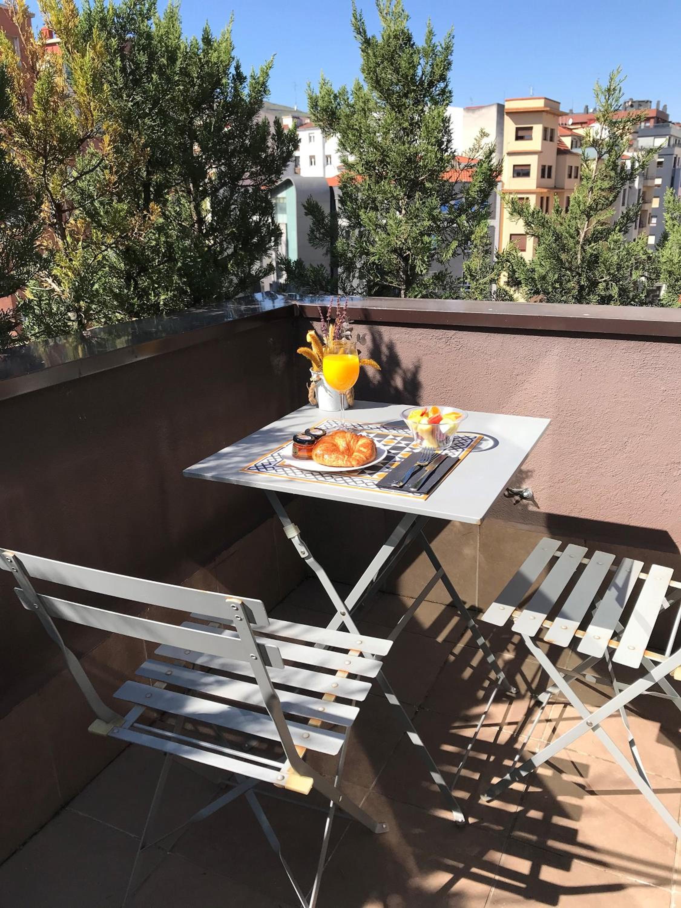 Standard Double Or Twin Room With Terrace - Photo 8