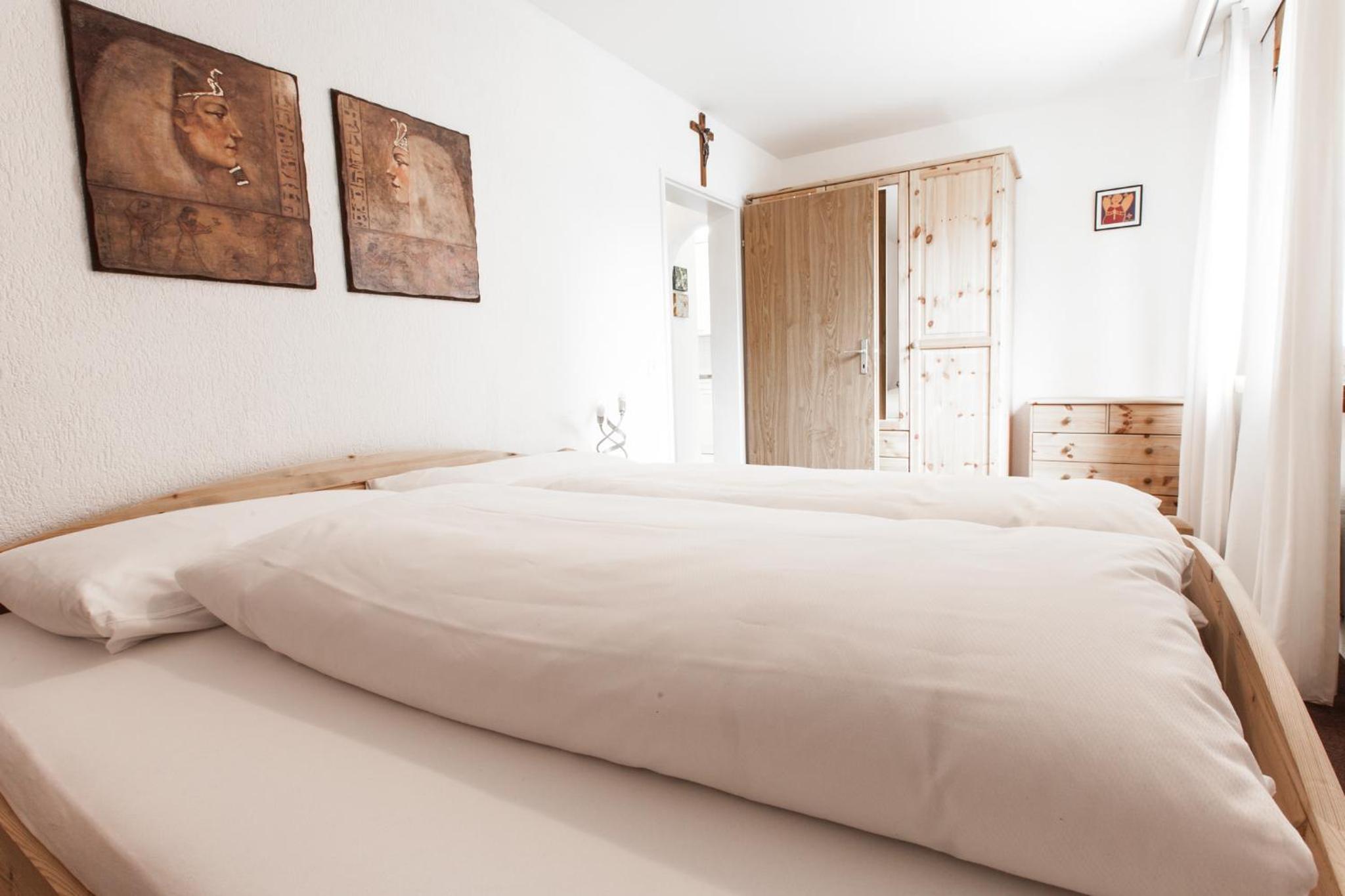 One-Bedroom Apartment with Balcony photo 2
