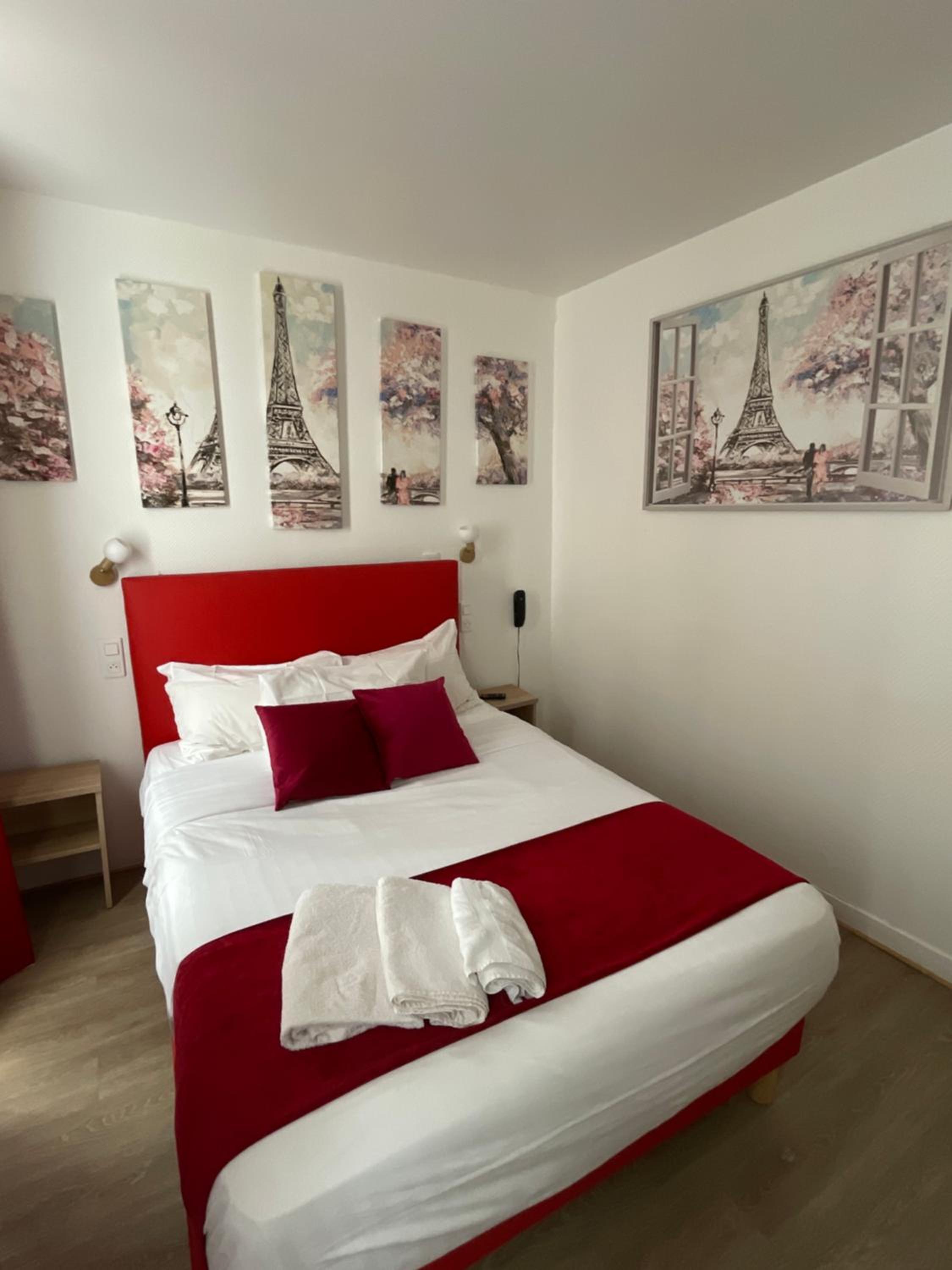 Superior Double Room with Bath photo 3