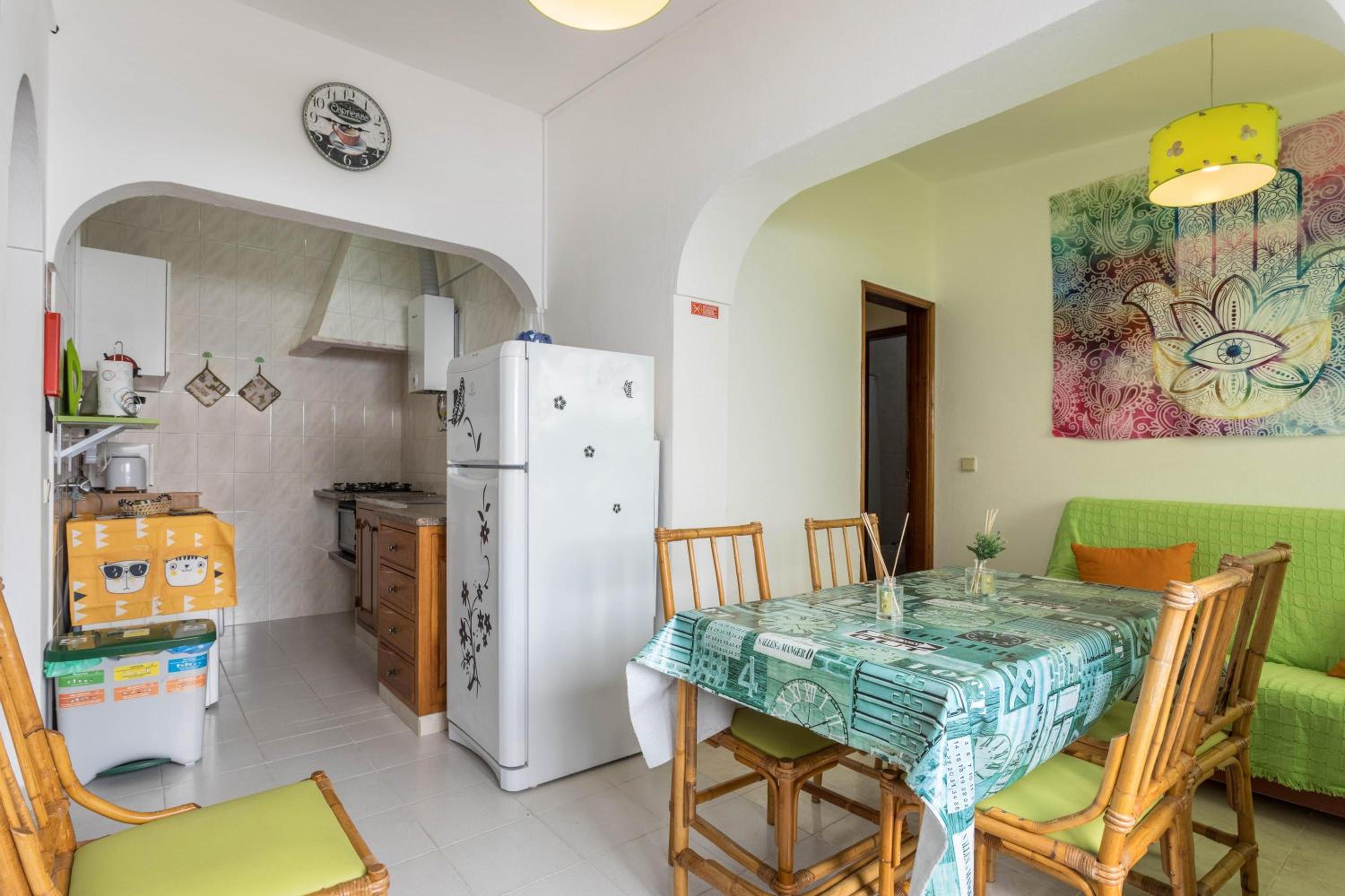 Three-Bedroom House photo 3