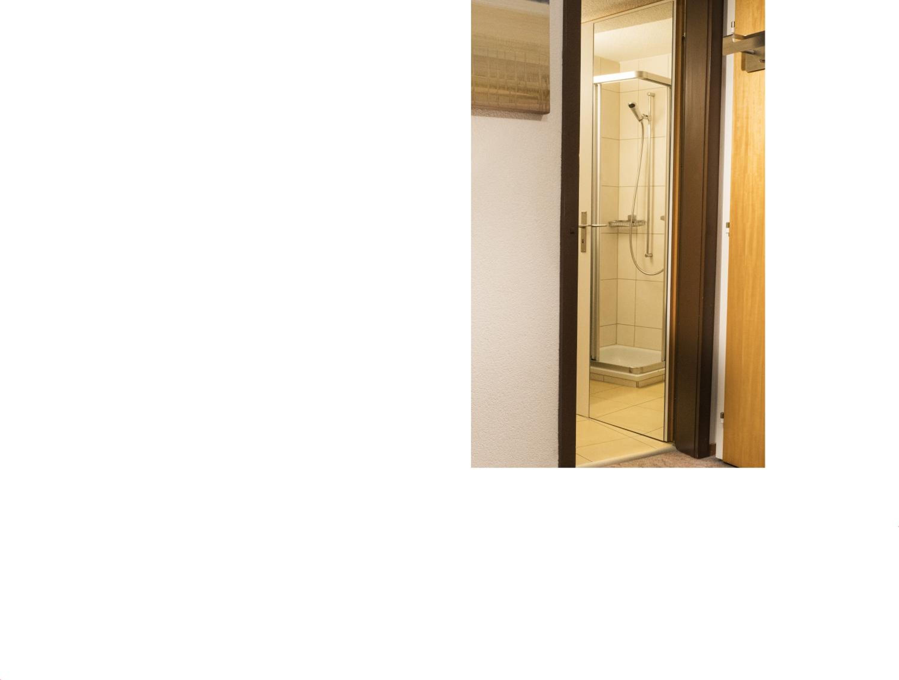 Budget Single Room photo 2