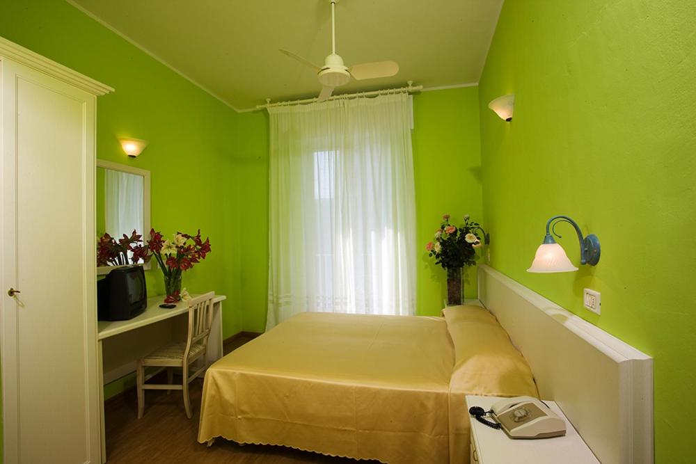 Superior Double or Twin Room photo 2