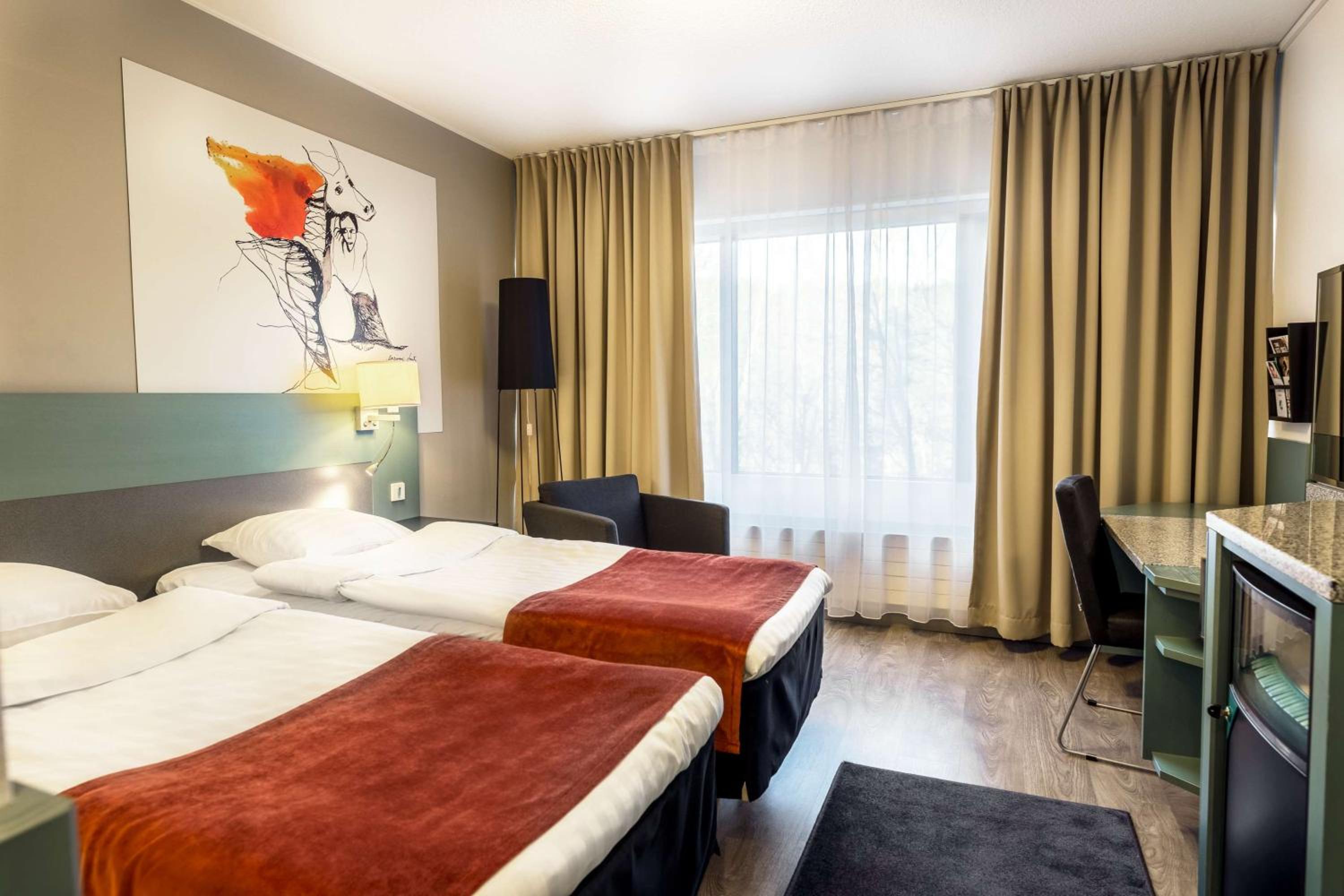 Standard Twin Room - Photo 2