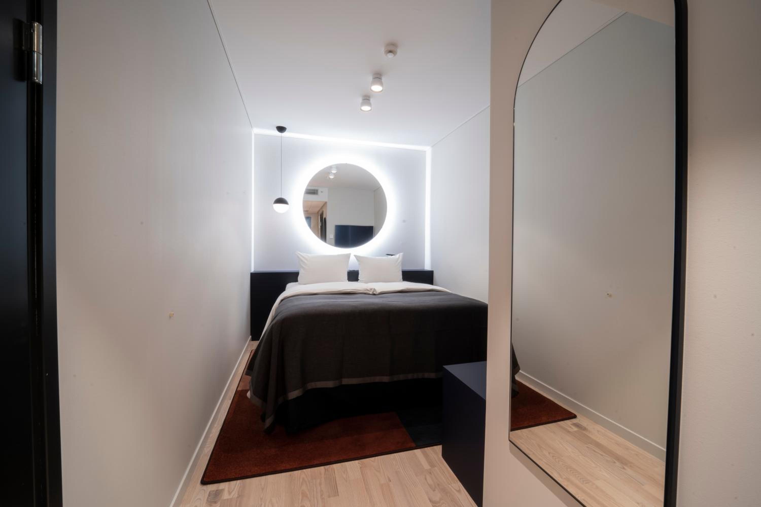 Compact Double (No Window) photo 2