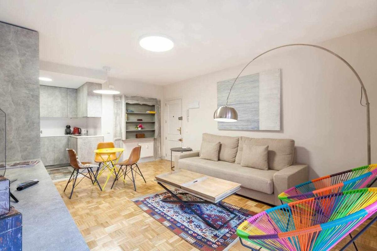 Deluxe Apartment