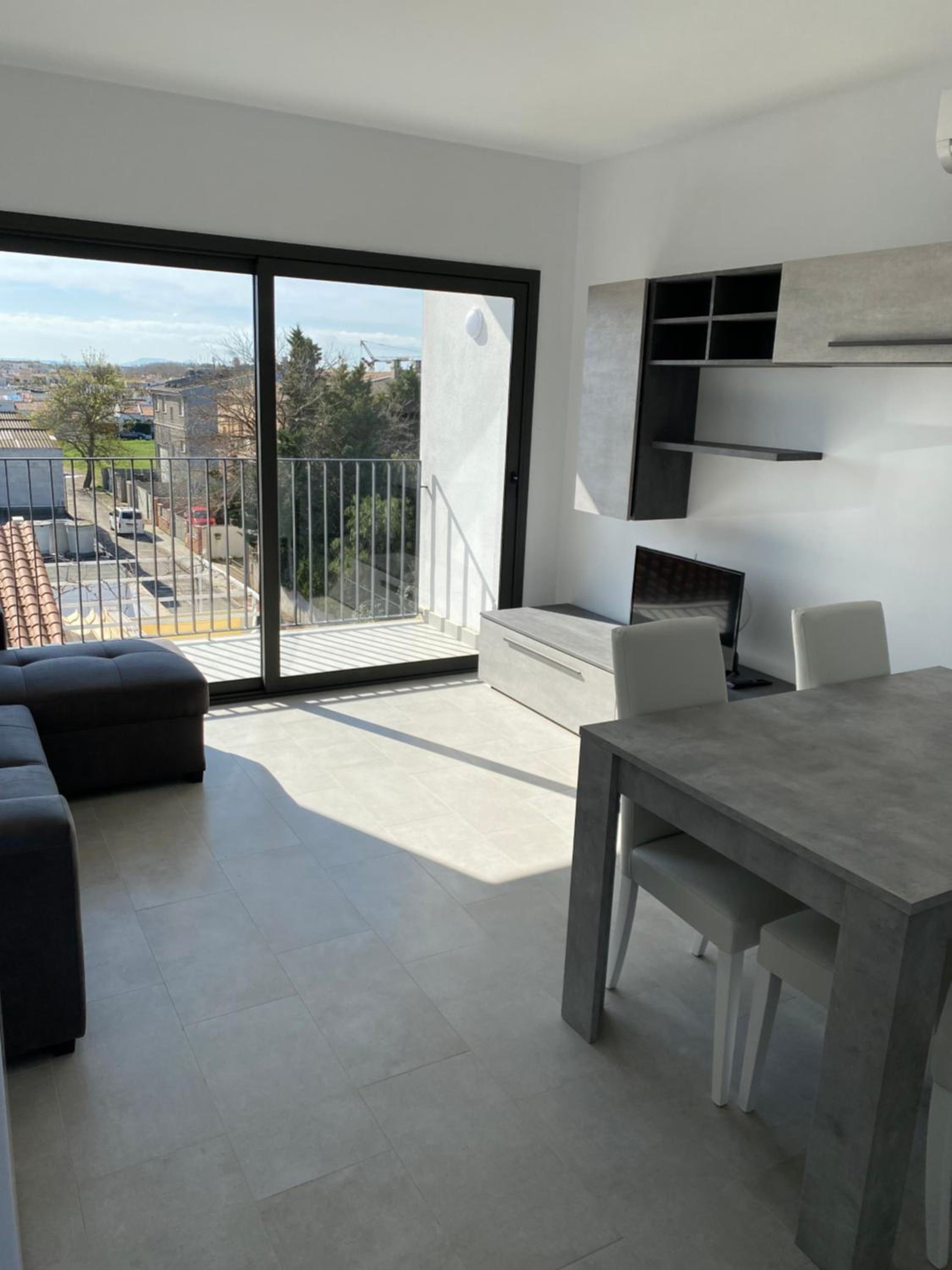 Superior Apartment with private parking  photo 3