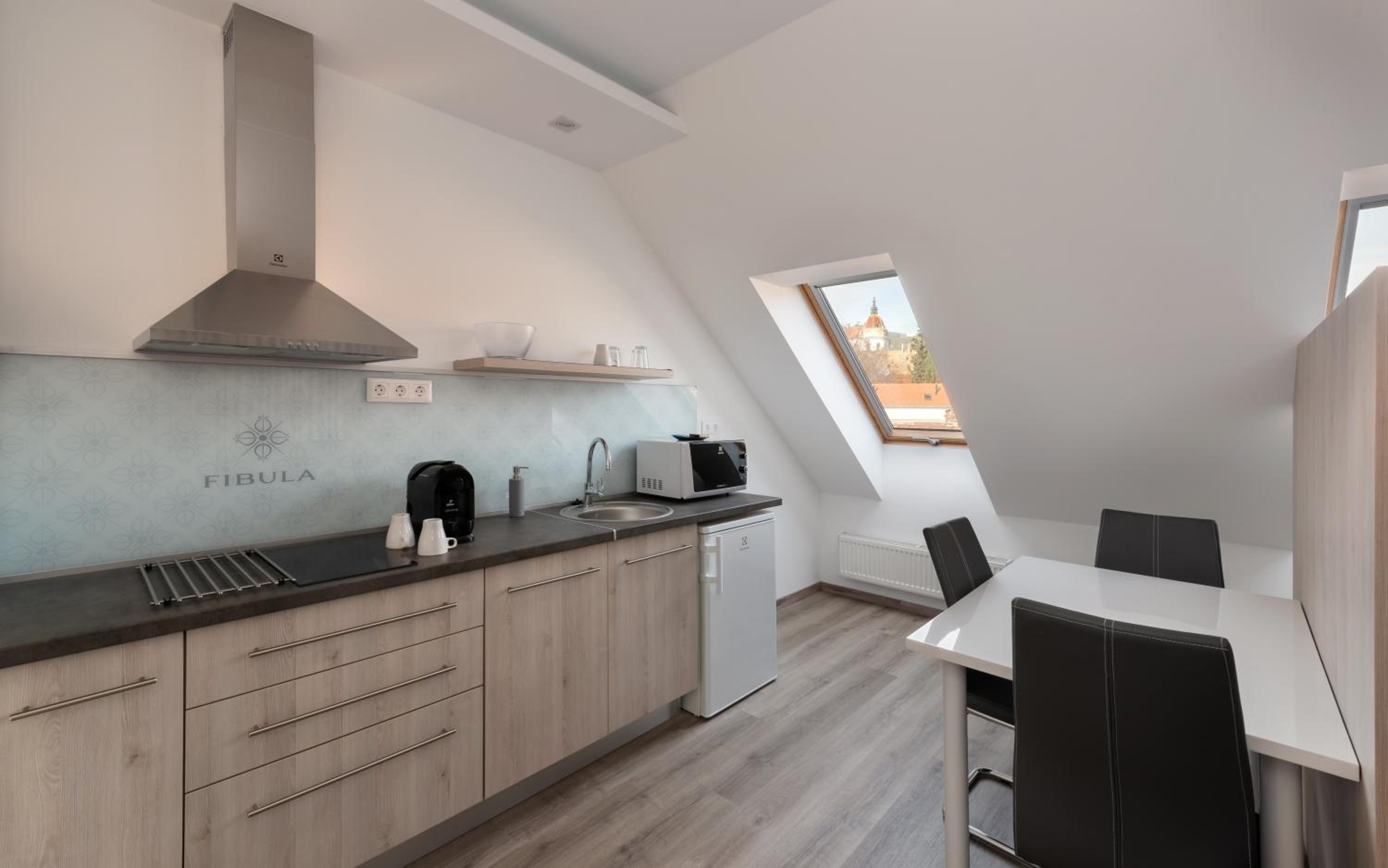 Superior Suite - Photo 14