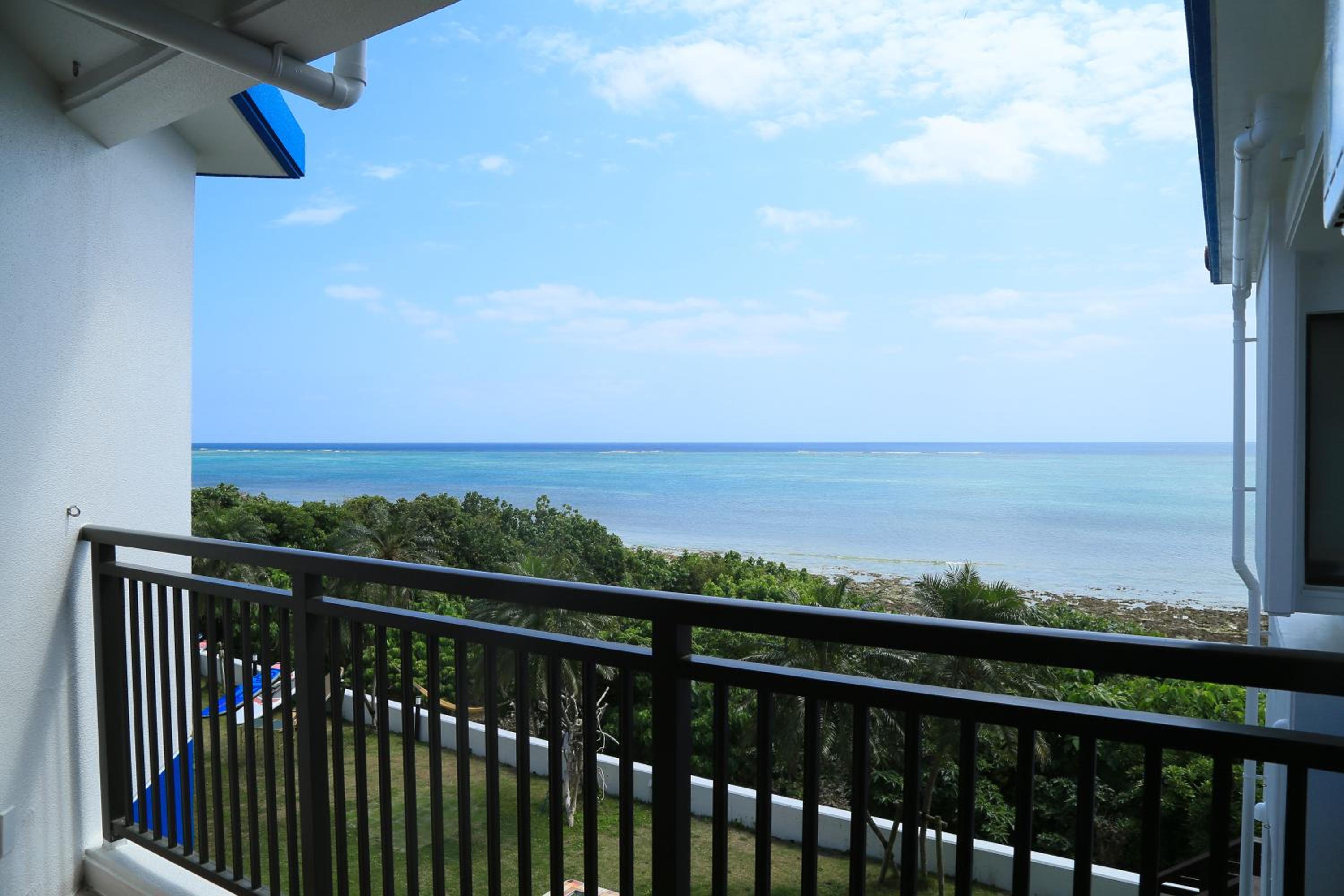 Twin Room with Sea View photo 2