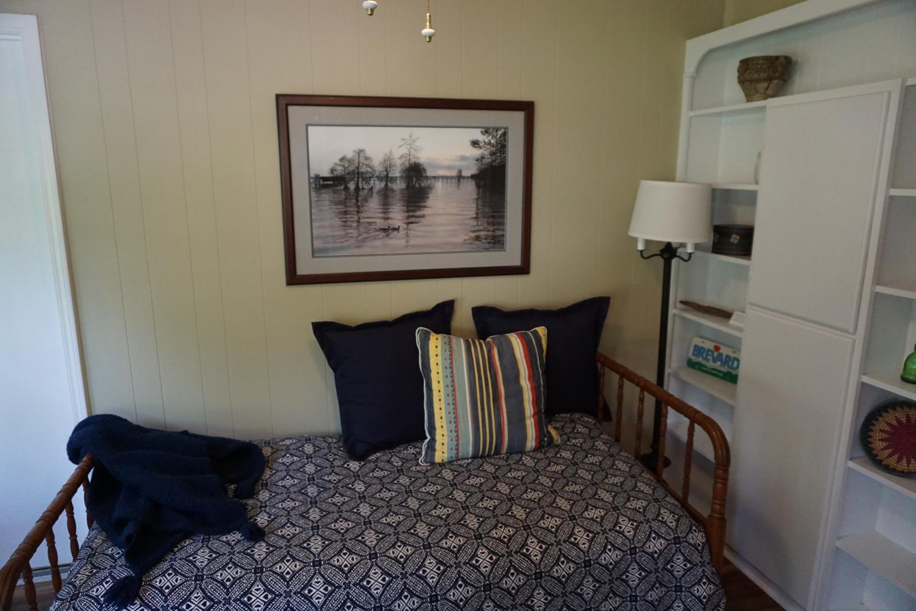 Three-Bedroom House photo 1