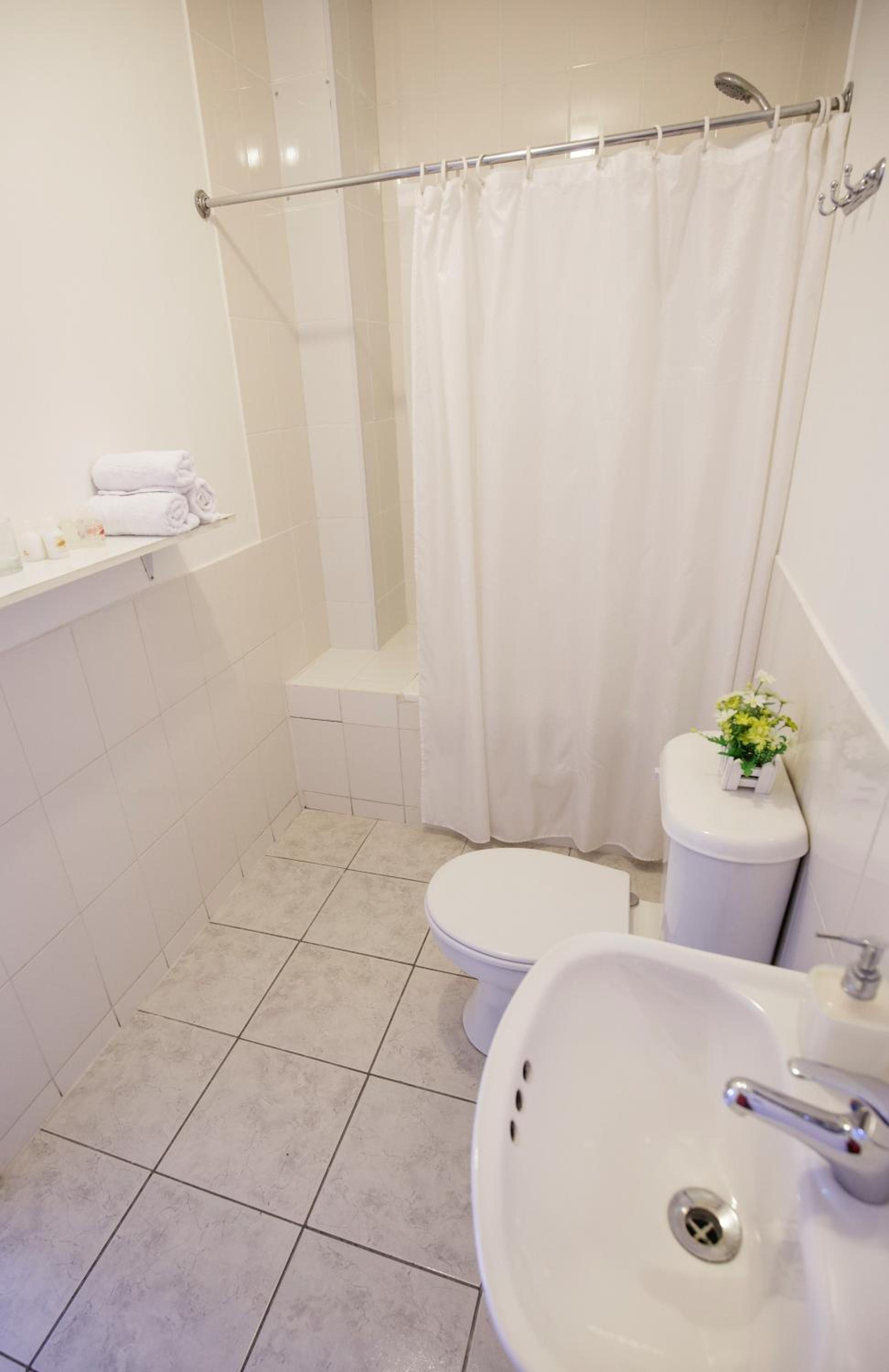 Triple Room with Private Bathroom photo 3