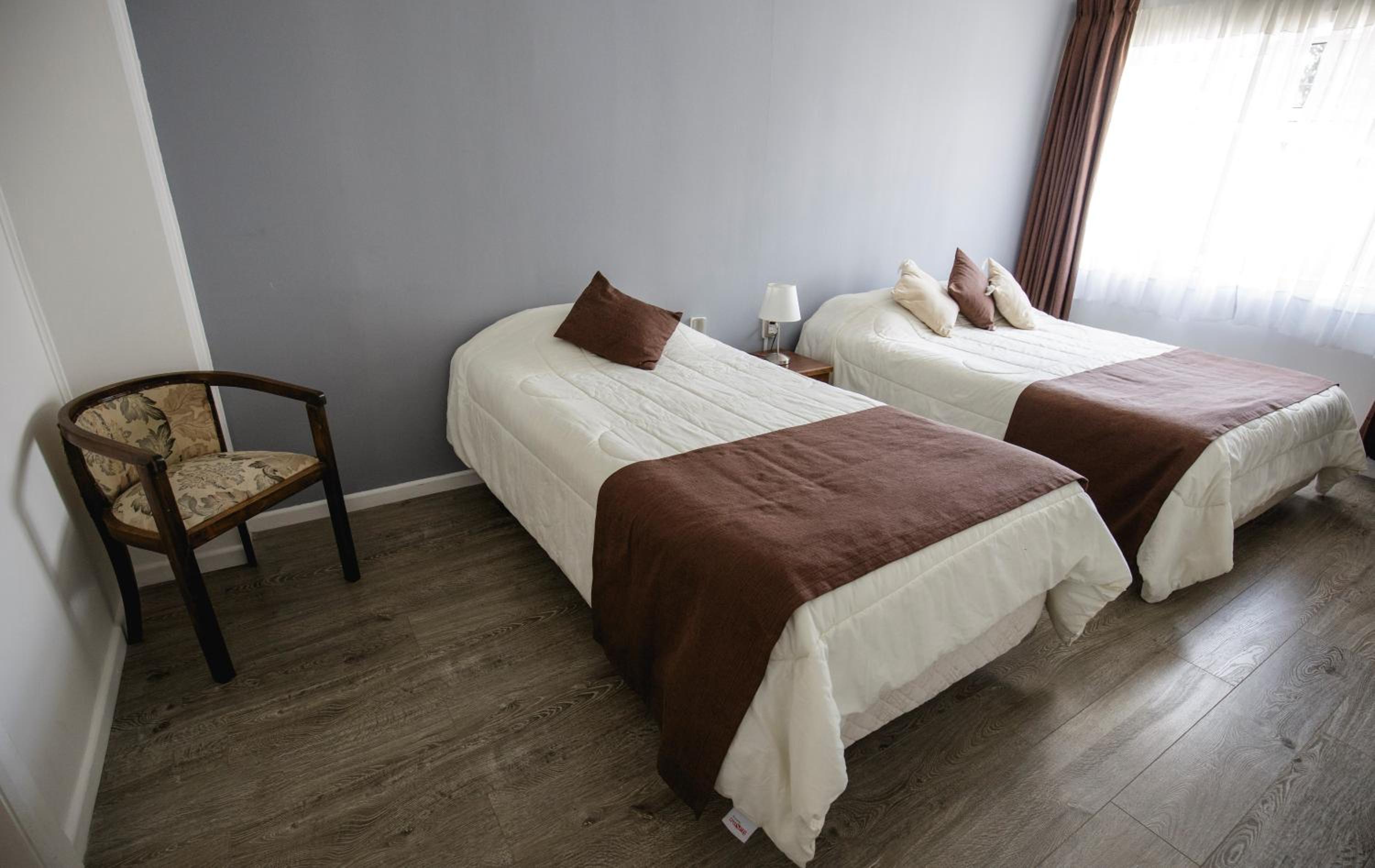 Triple Room with Private Bathroom photo 3