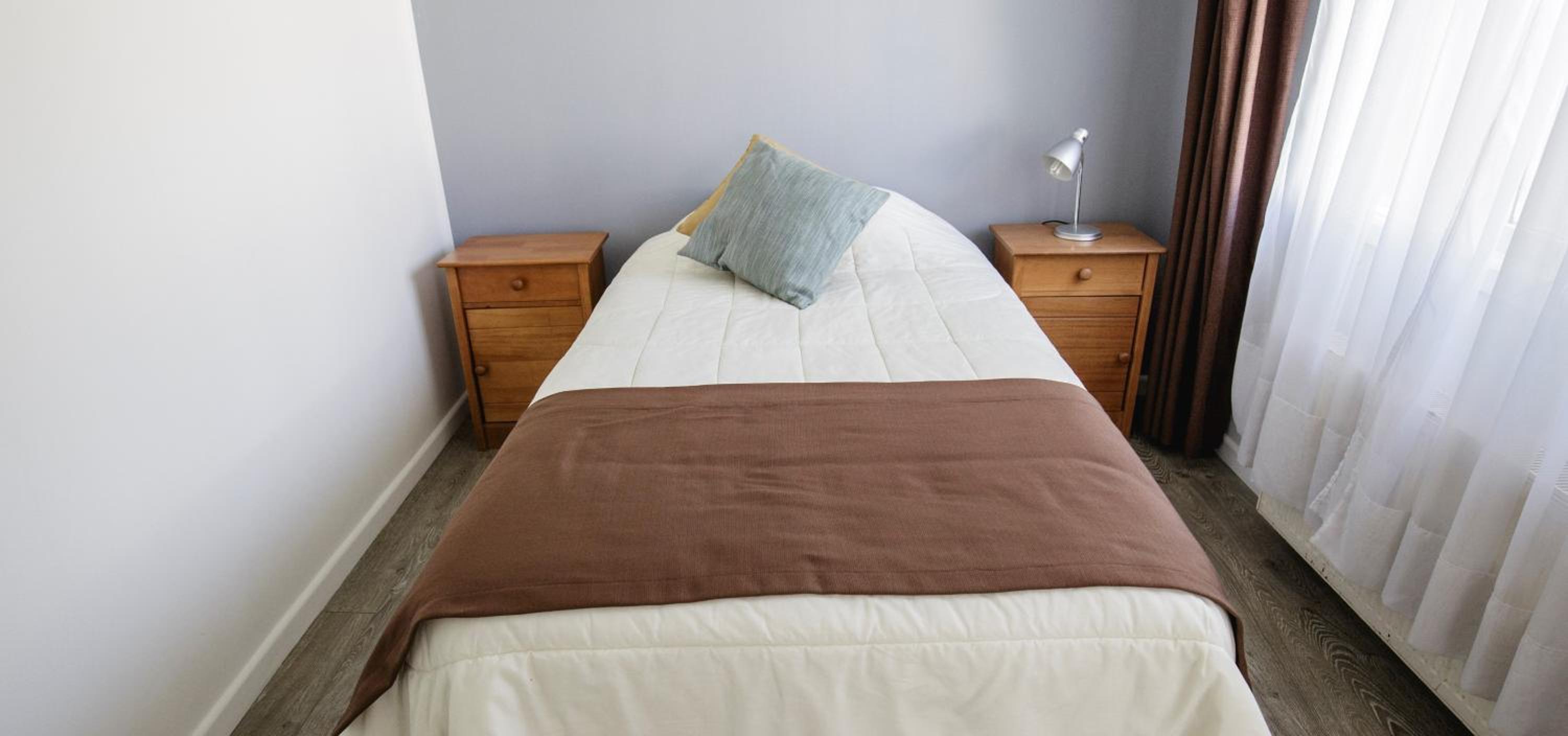 Single Room with Private Bathroom photo 2