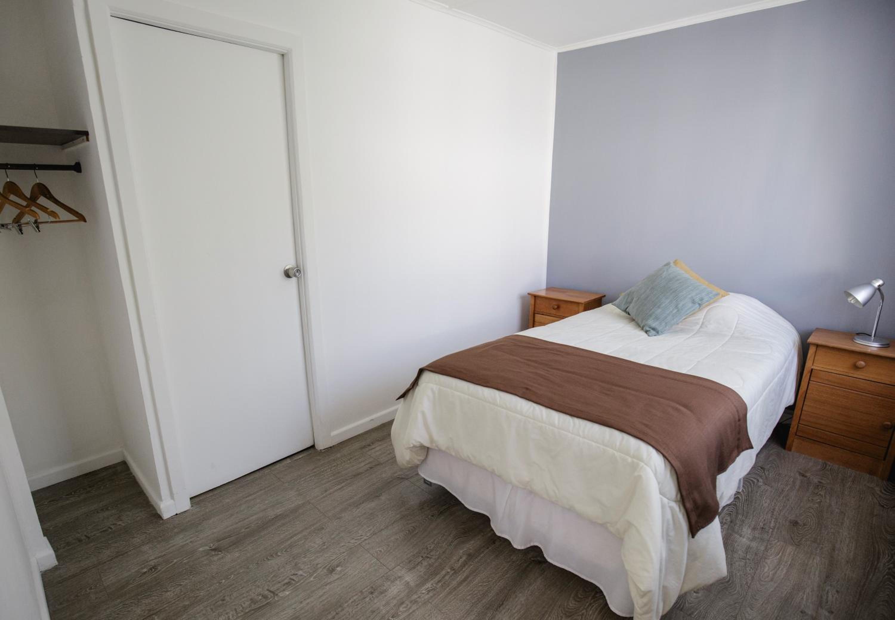 Single Room with Private Bathroom photo 3