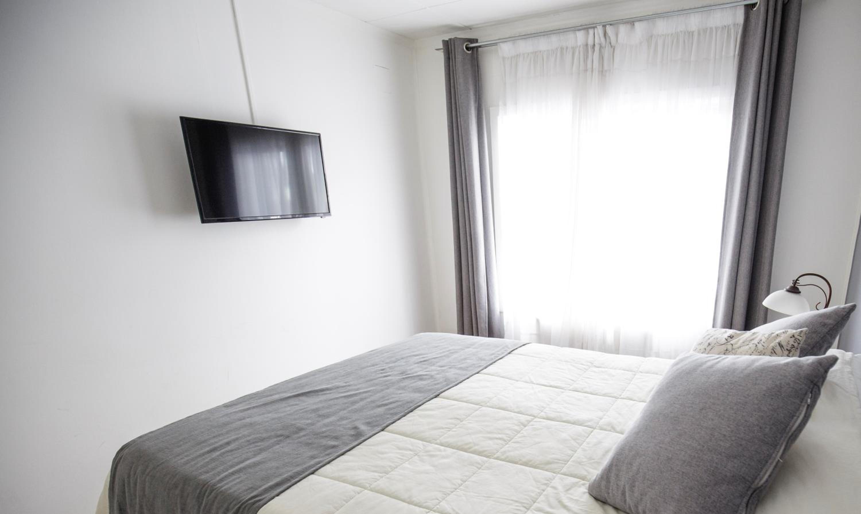 Double Room with Private Bathroom photo 3