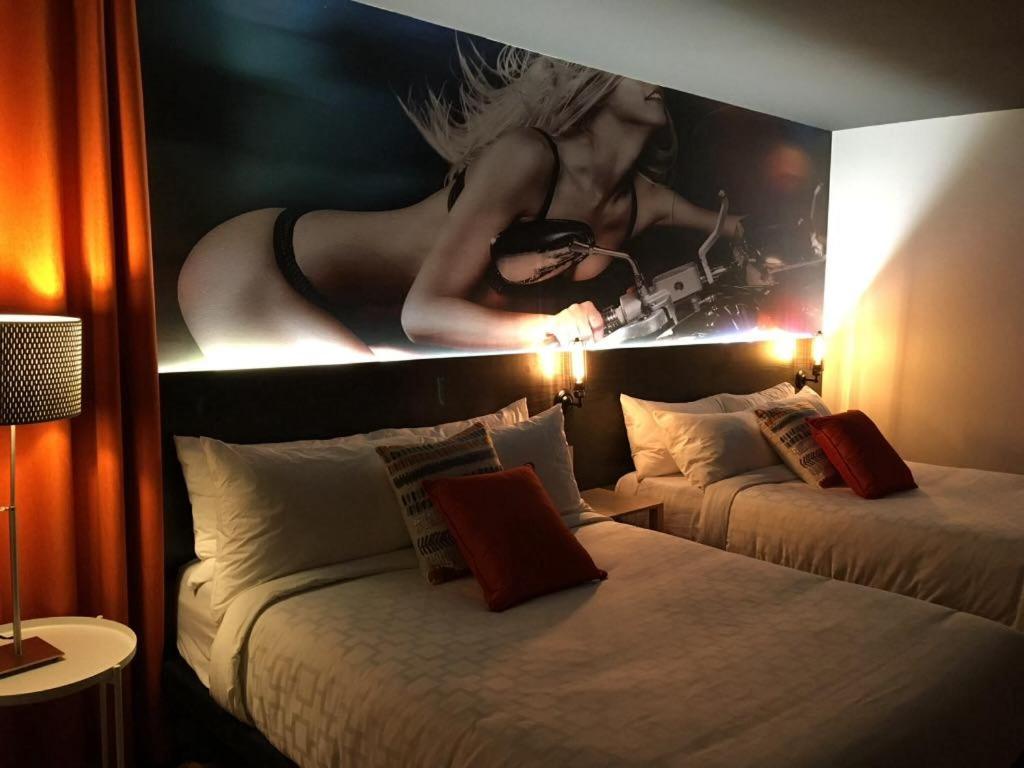 Daytona - Standard Double Room with Two Double Beds