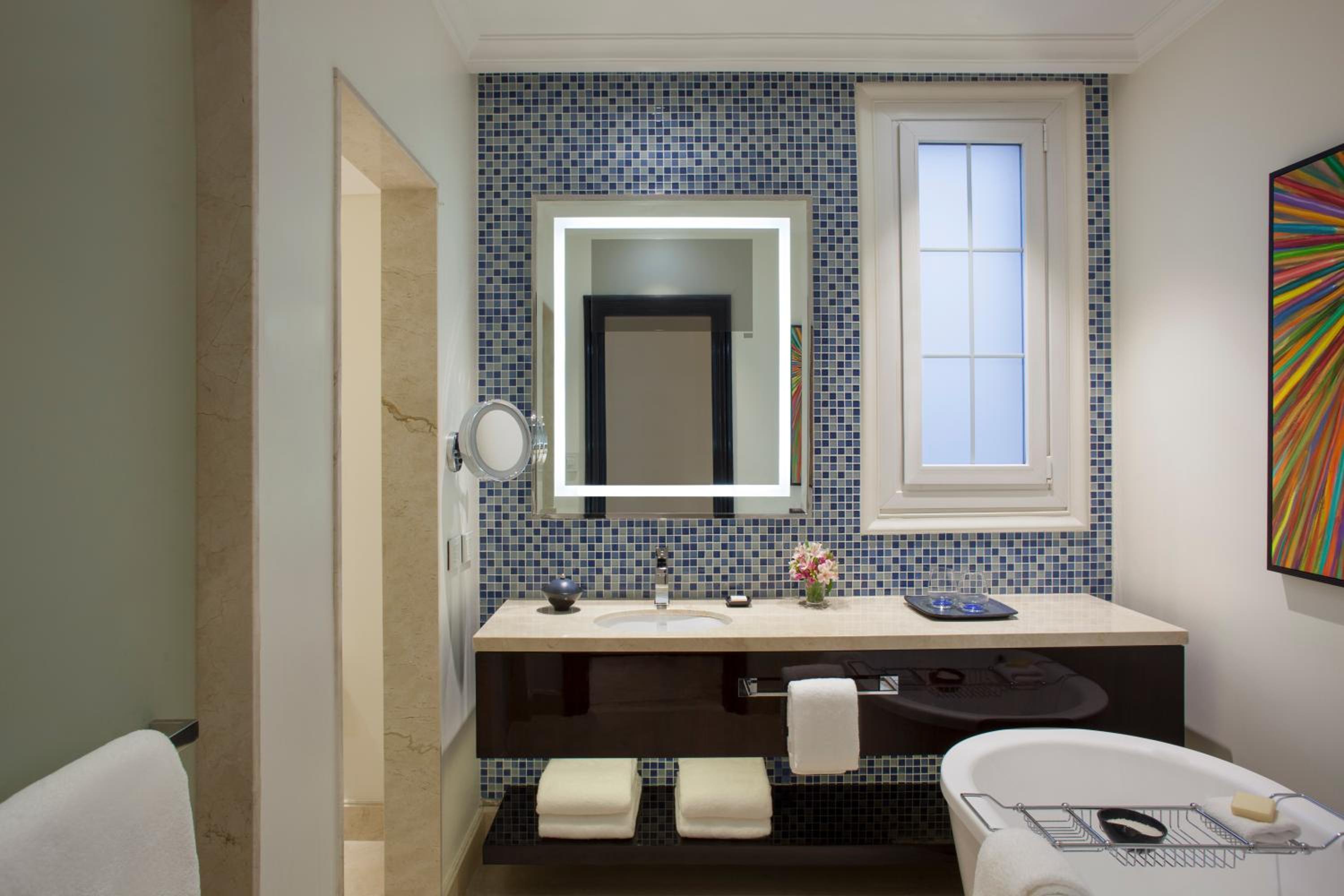 King Room with City View photo 3