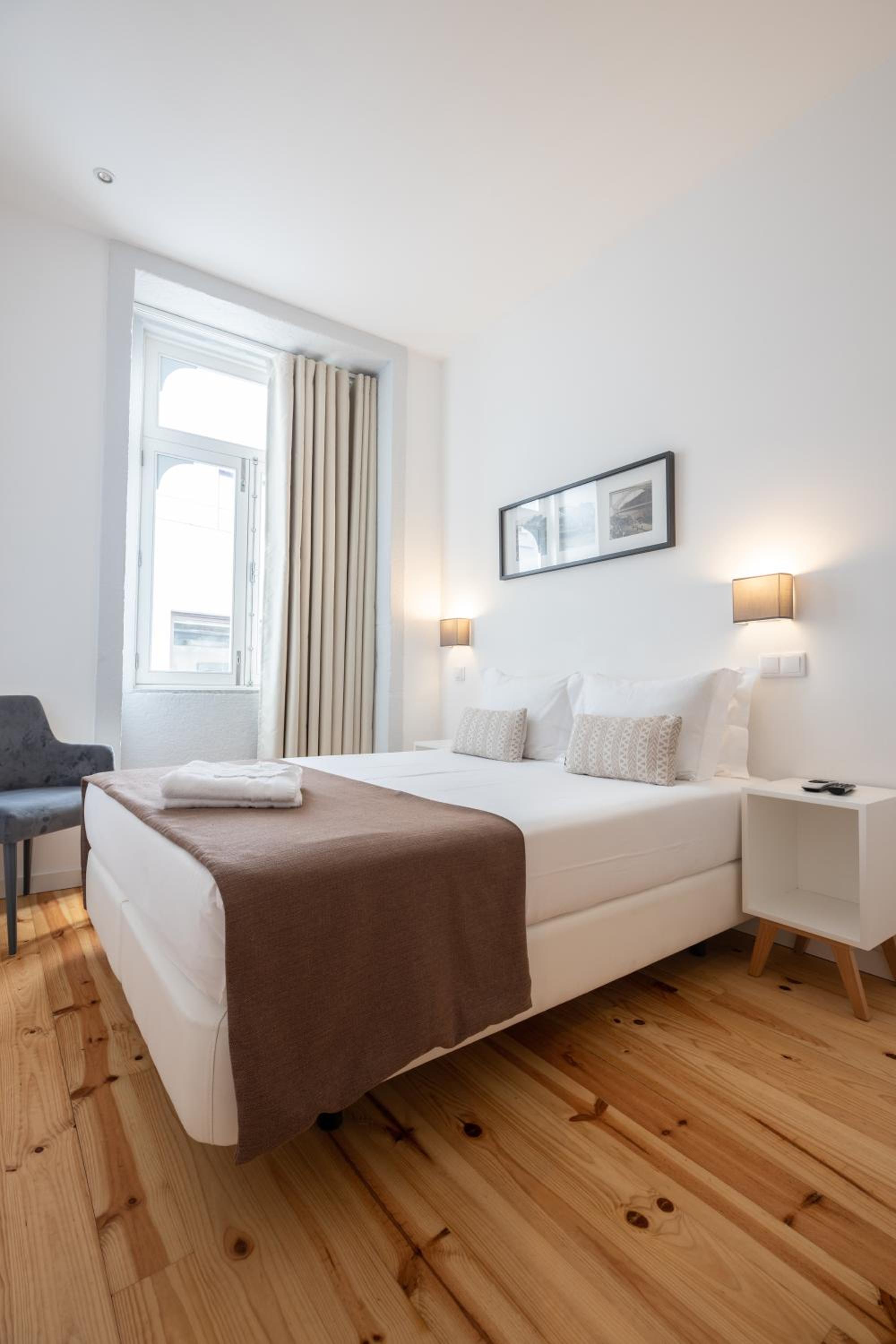 Double Room - Photo 11