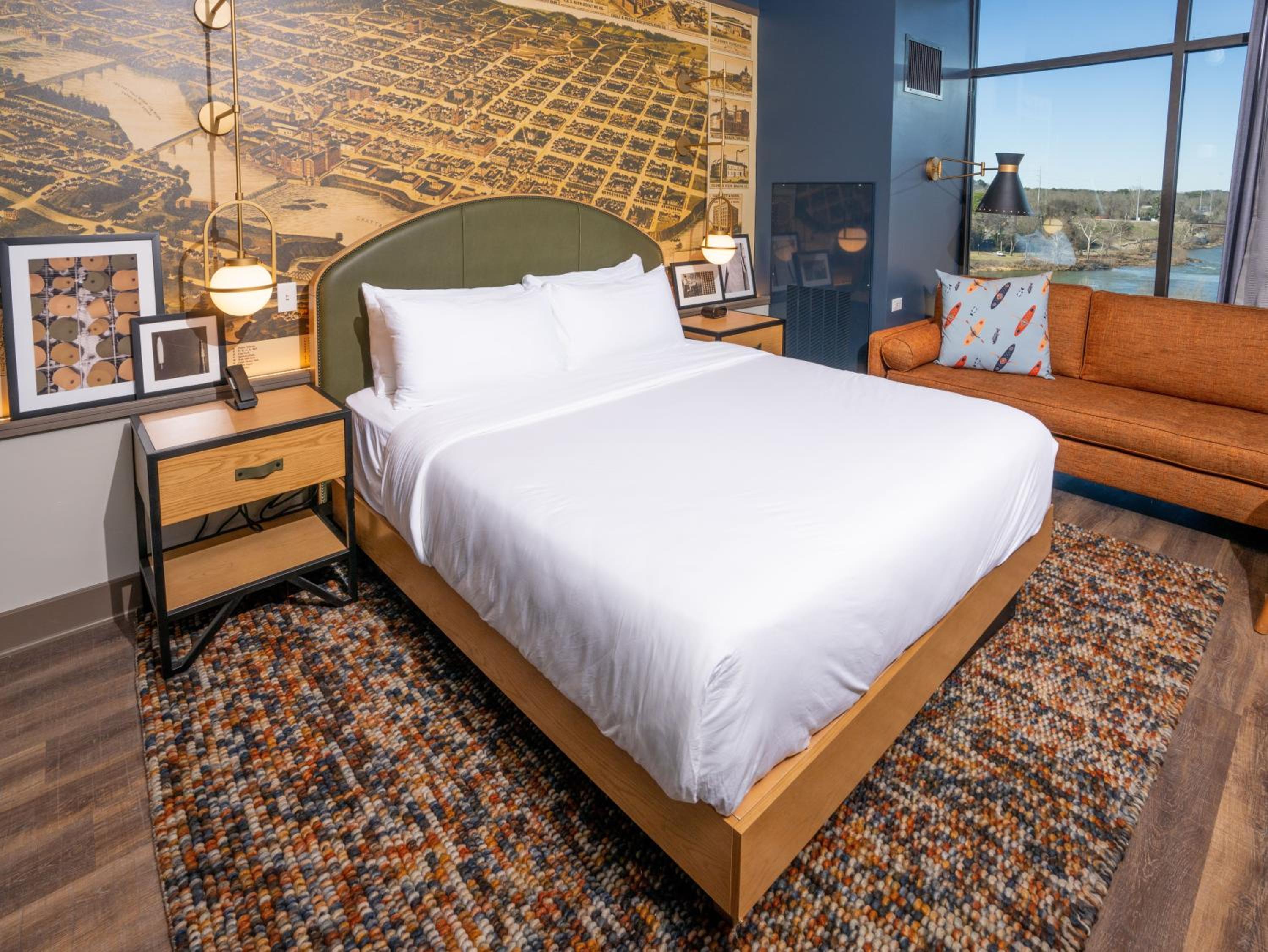 King Room - Non-Smoking - Photo 1