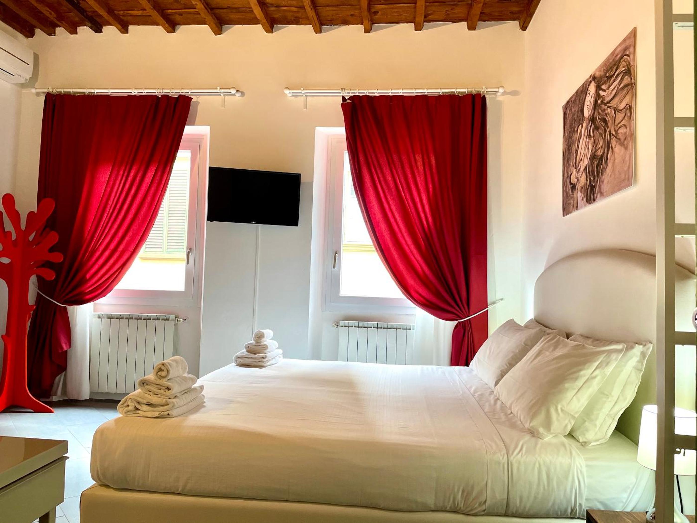 Superior Deluxe Double or Twin Room  photo 3