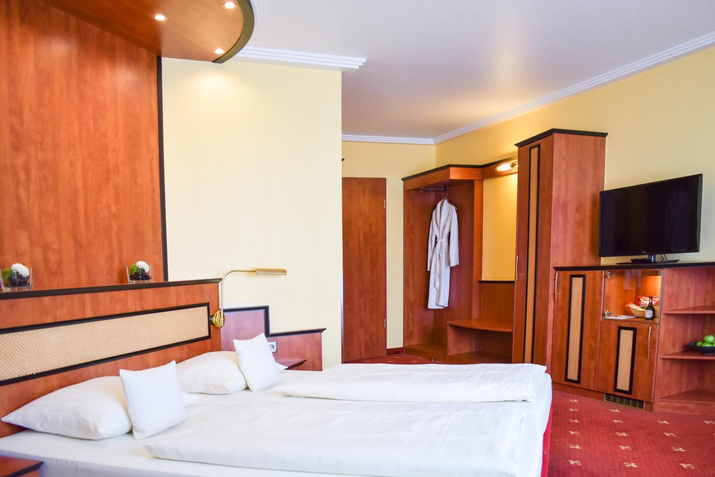 Superior Double Room - Photo 1