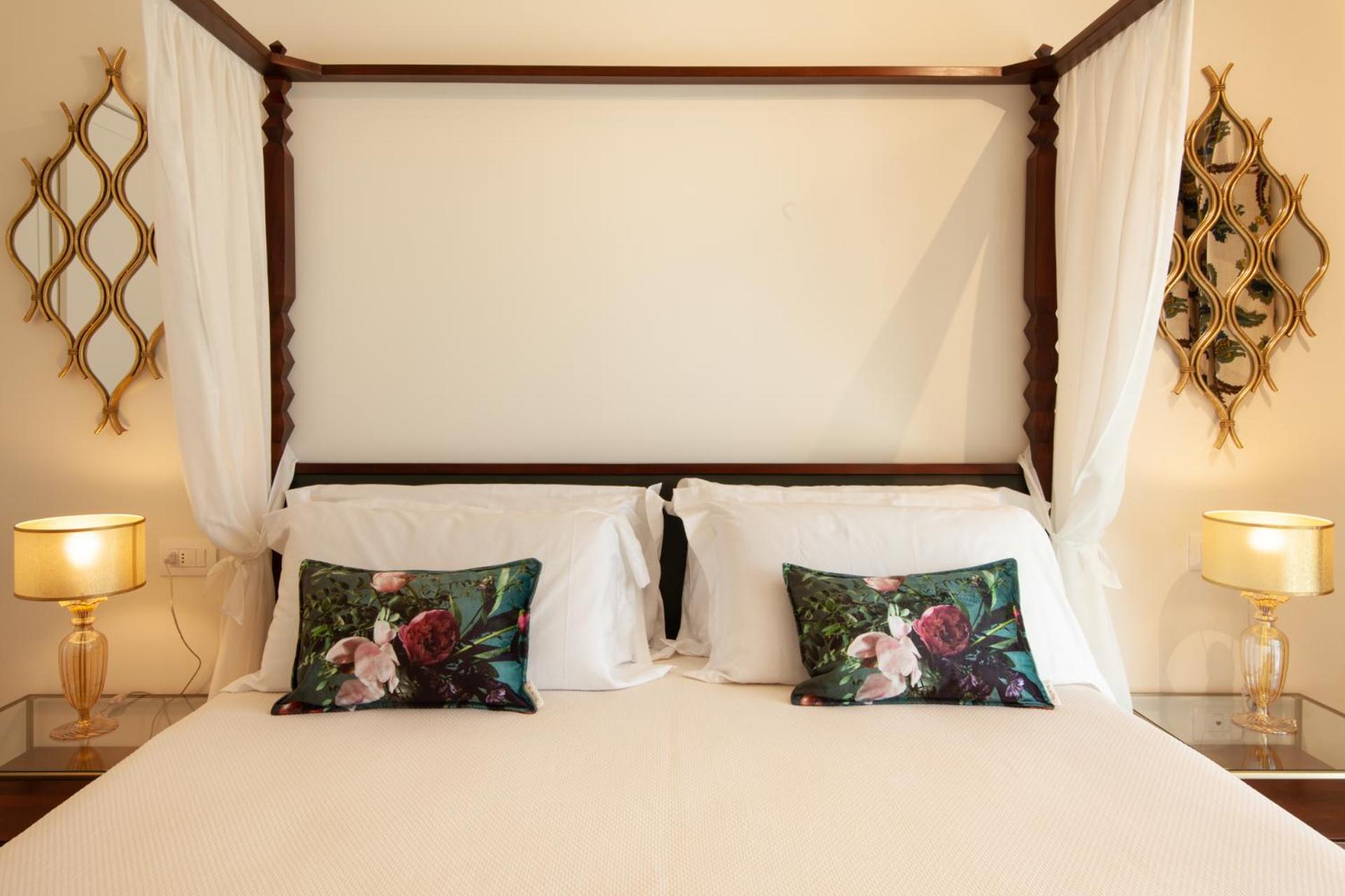 Double Room with Terrace - Photo 8