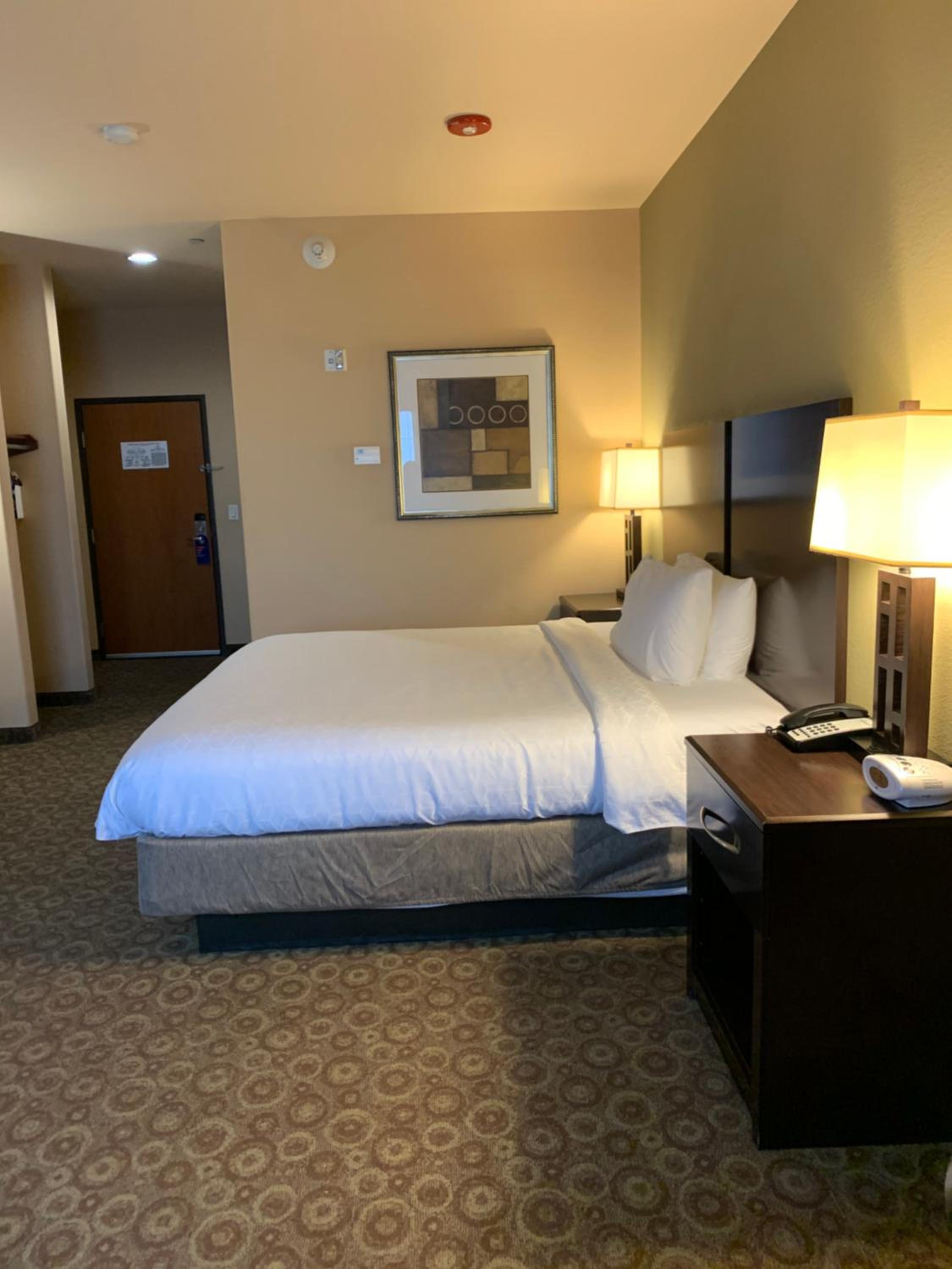 Standard King Room - Photo 1