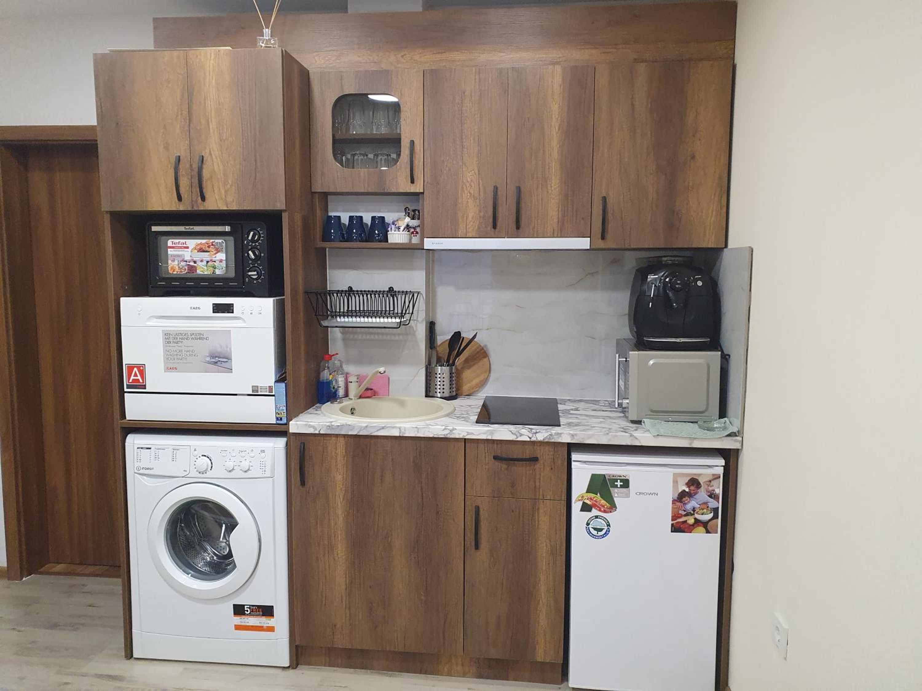 Two-Bedroom Apartment - Photo 21