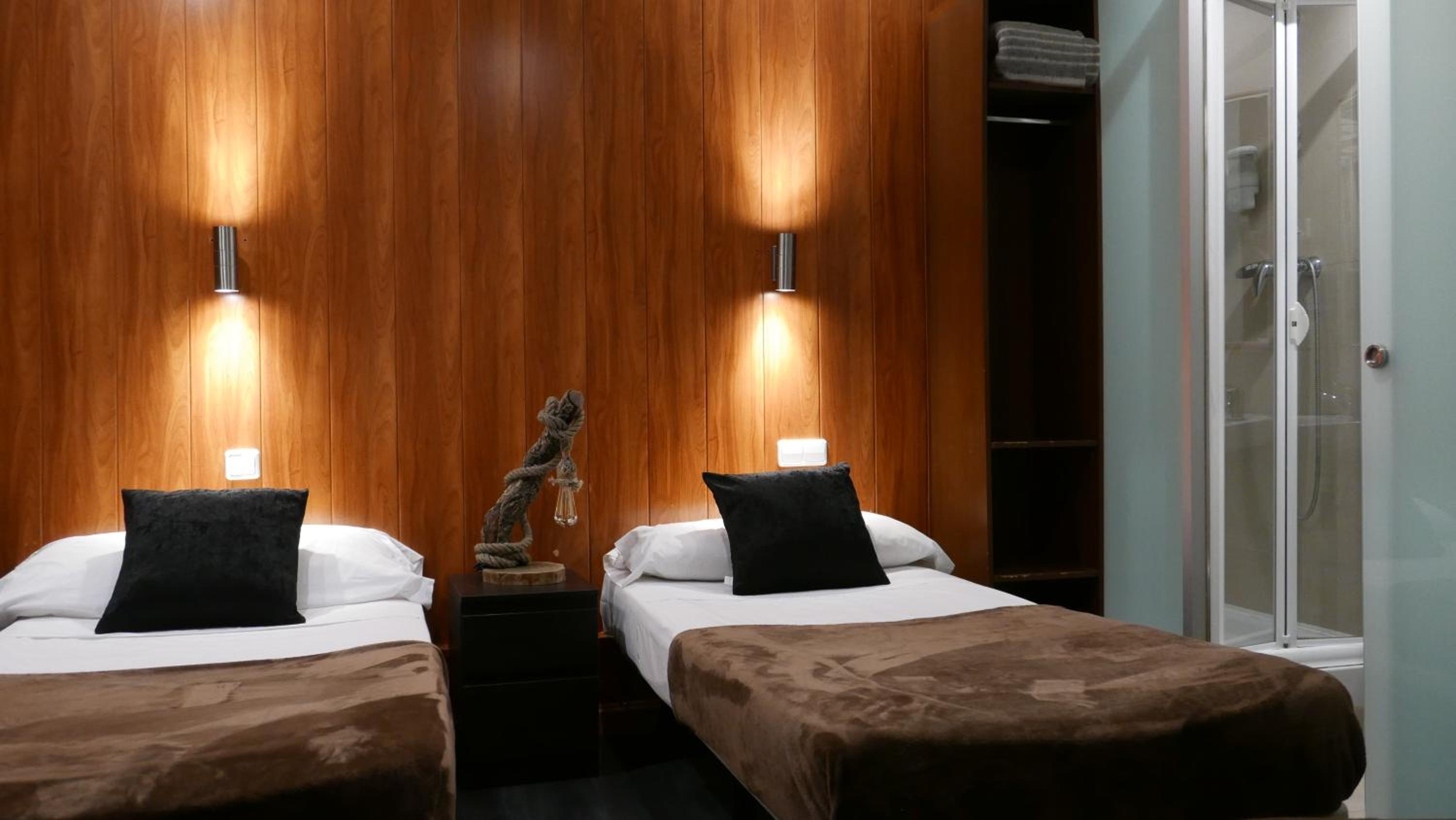 Habitación Estándar con Dos Camas Individuales
