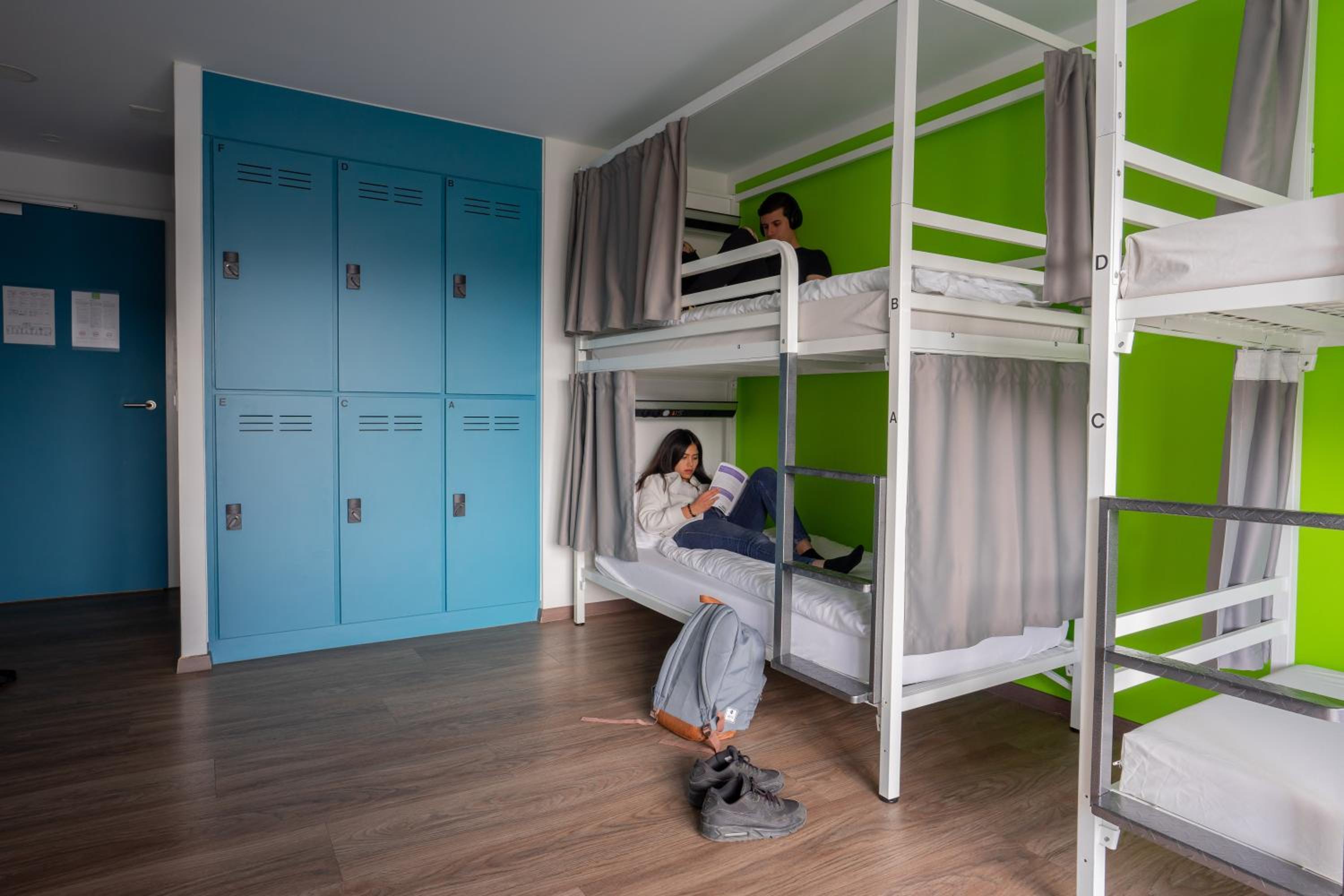 Bed in 6-Bed Mixed Dormitory Room photo 3