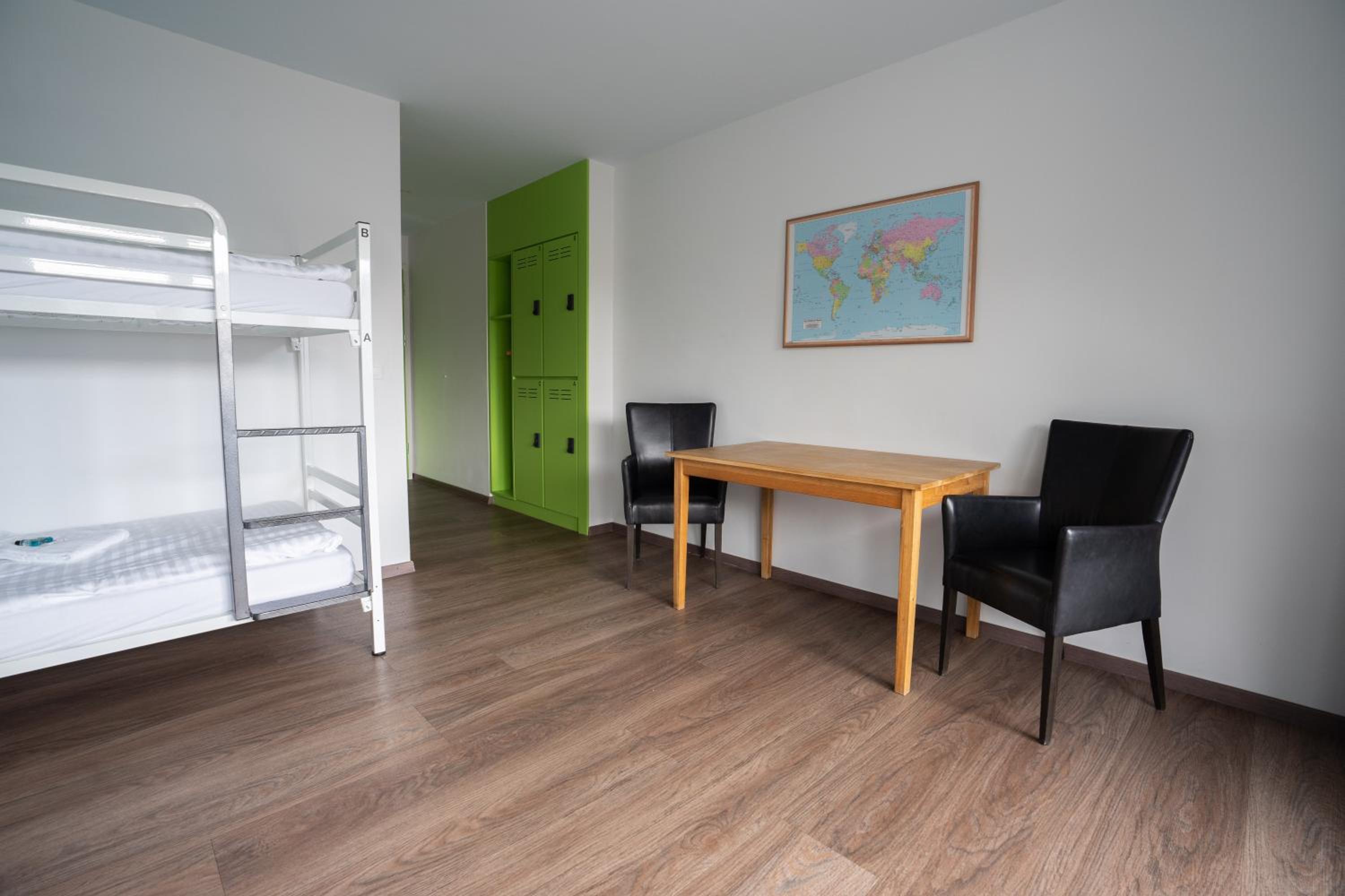 Economy Quadruple Room with Bathroom - Photo 1