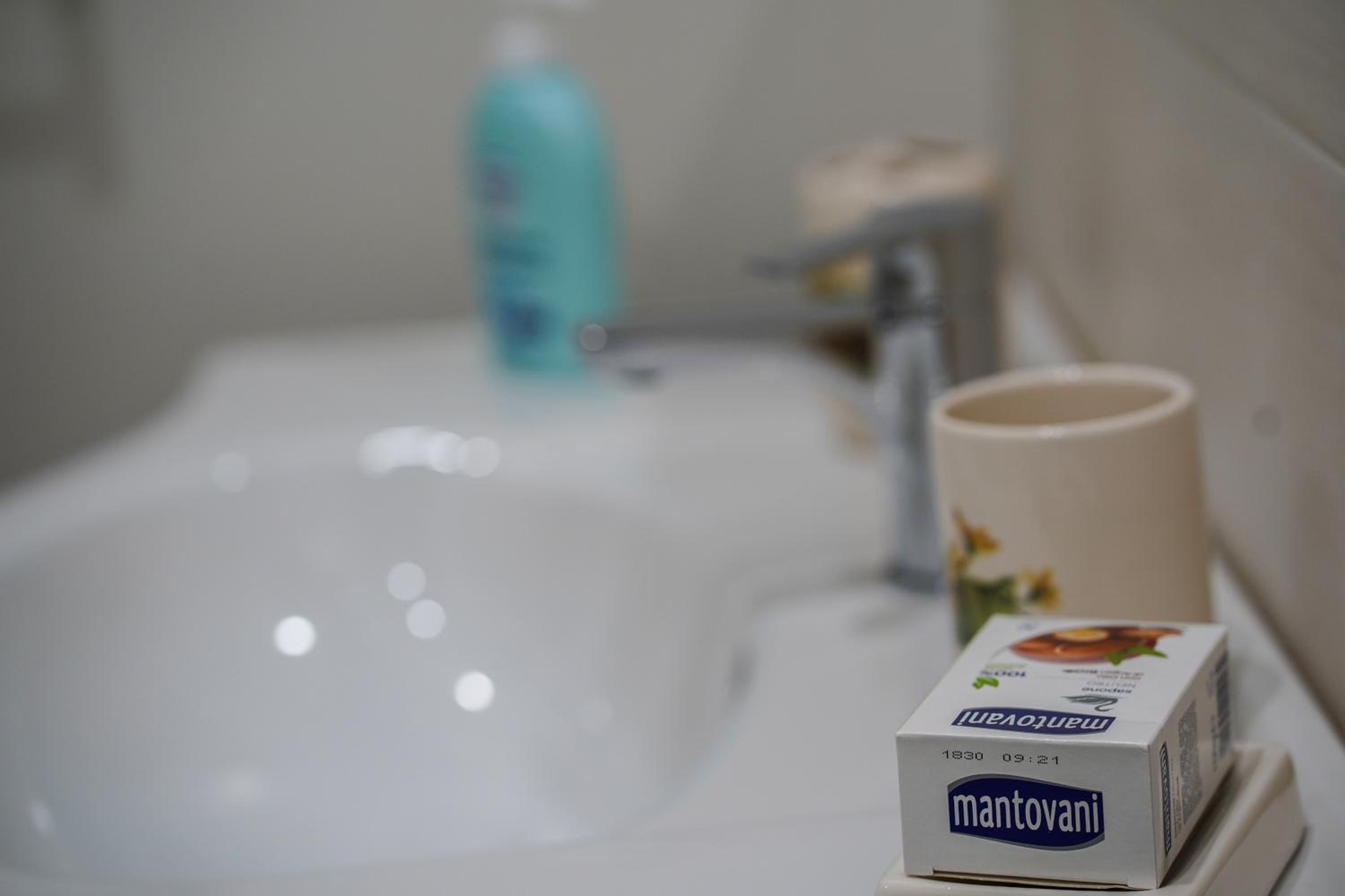 Double Room with Private Bathroom photo 2