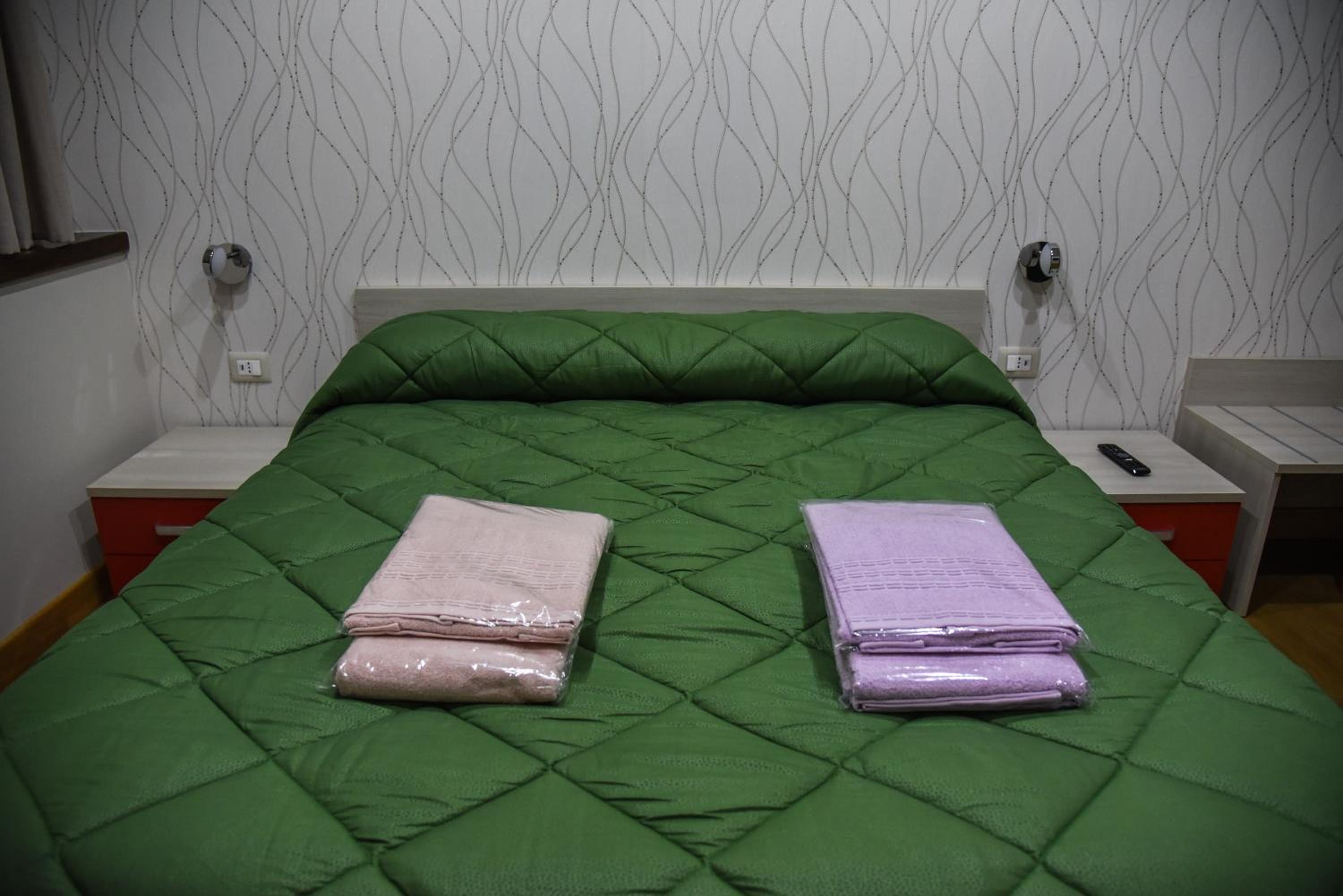 Double Room with Private Bathroom photo 1