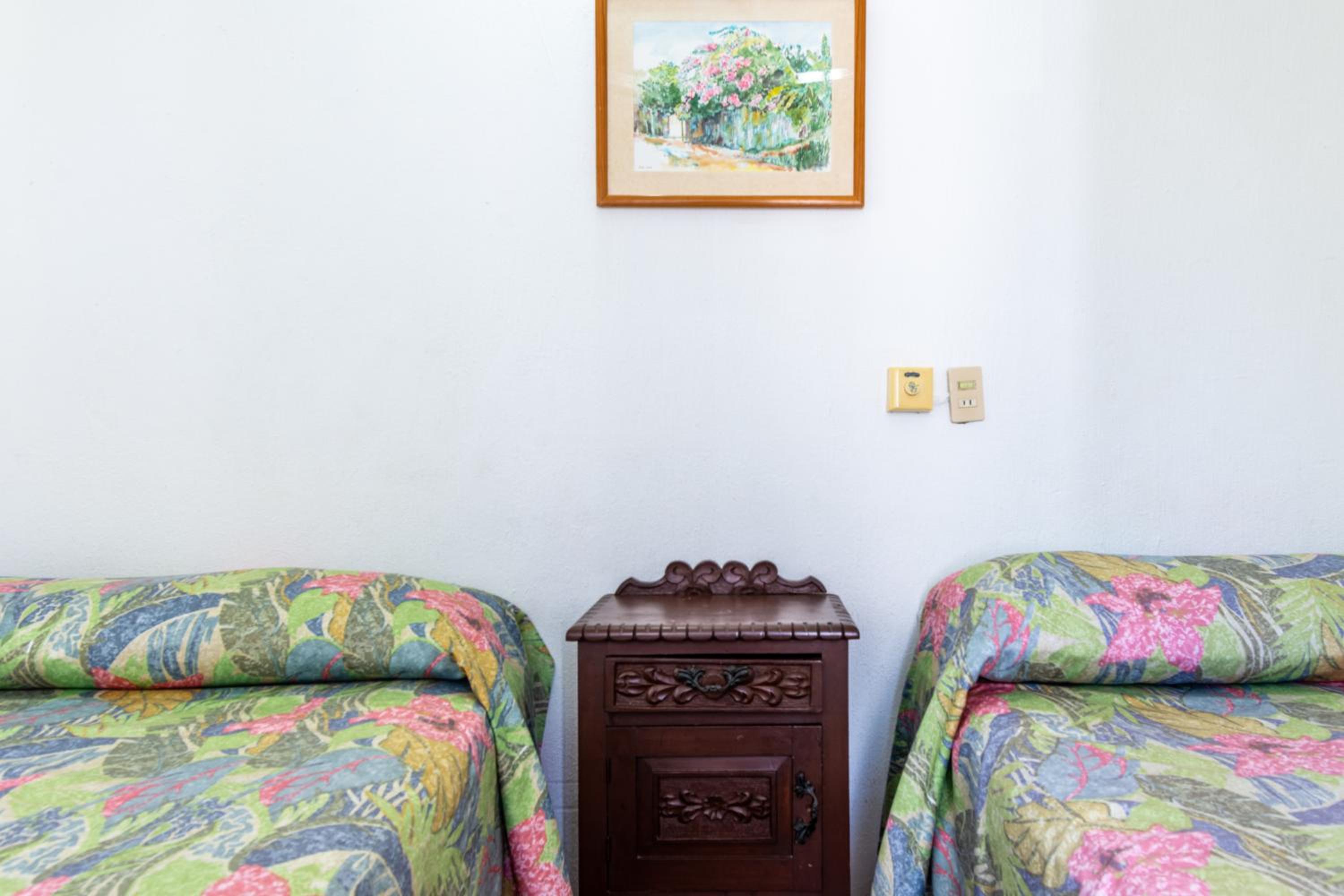 Two-Bedroom Apartment - Photo 3