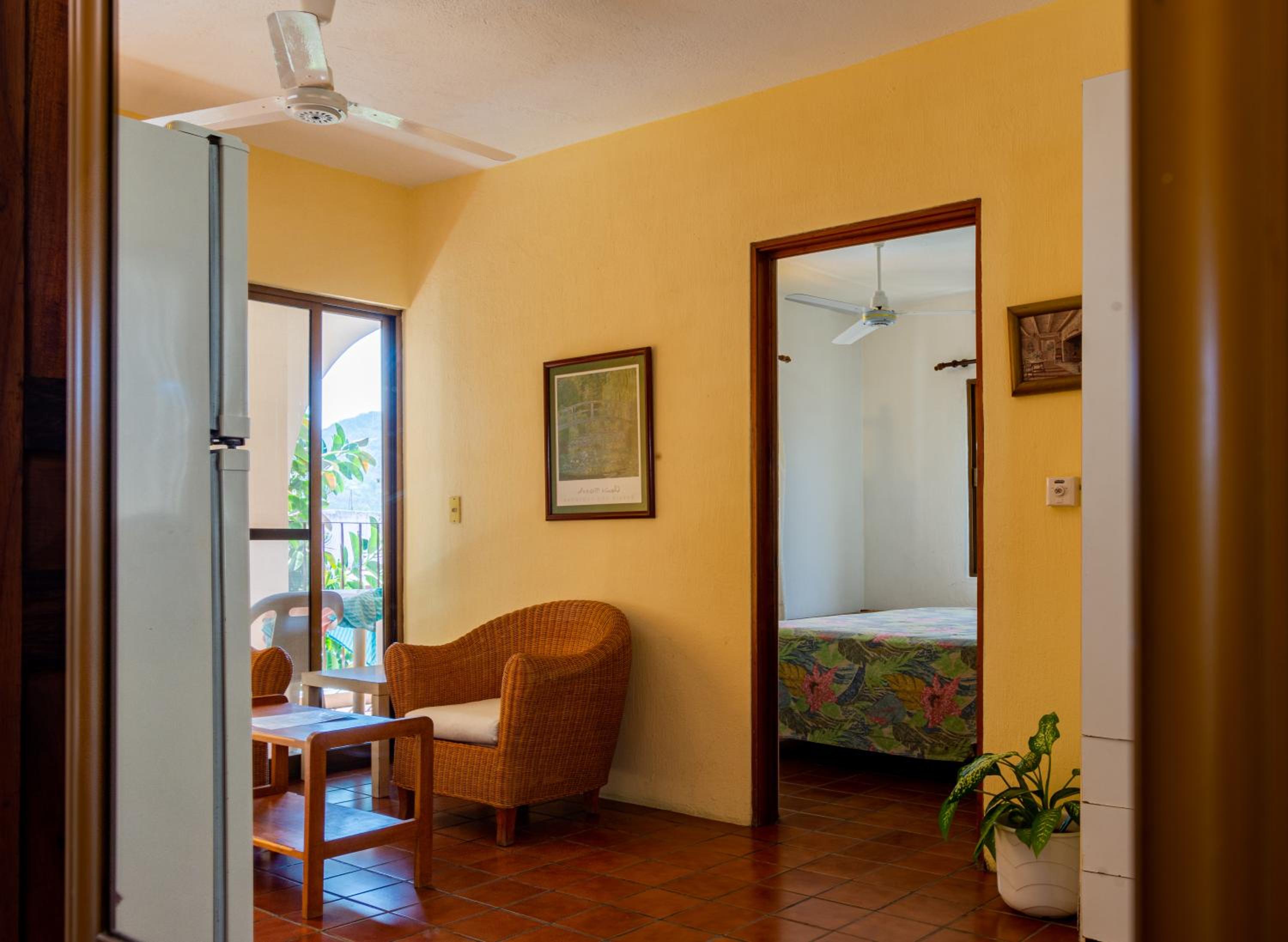 Two-Bedroom Apartment - Photo 4