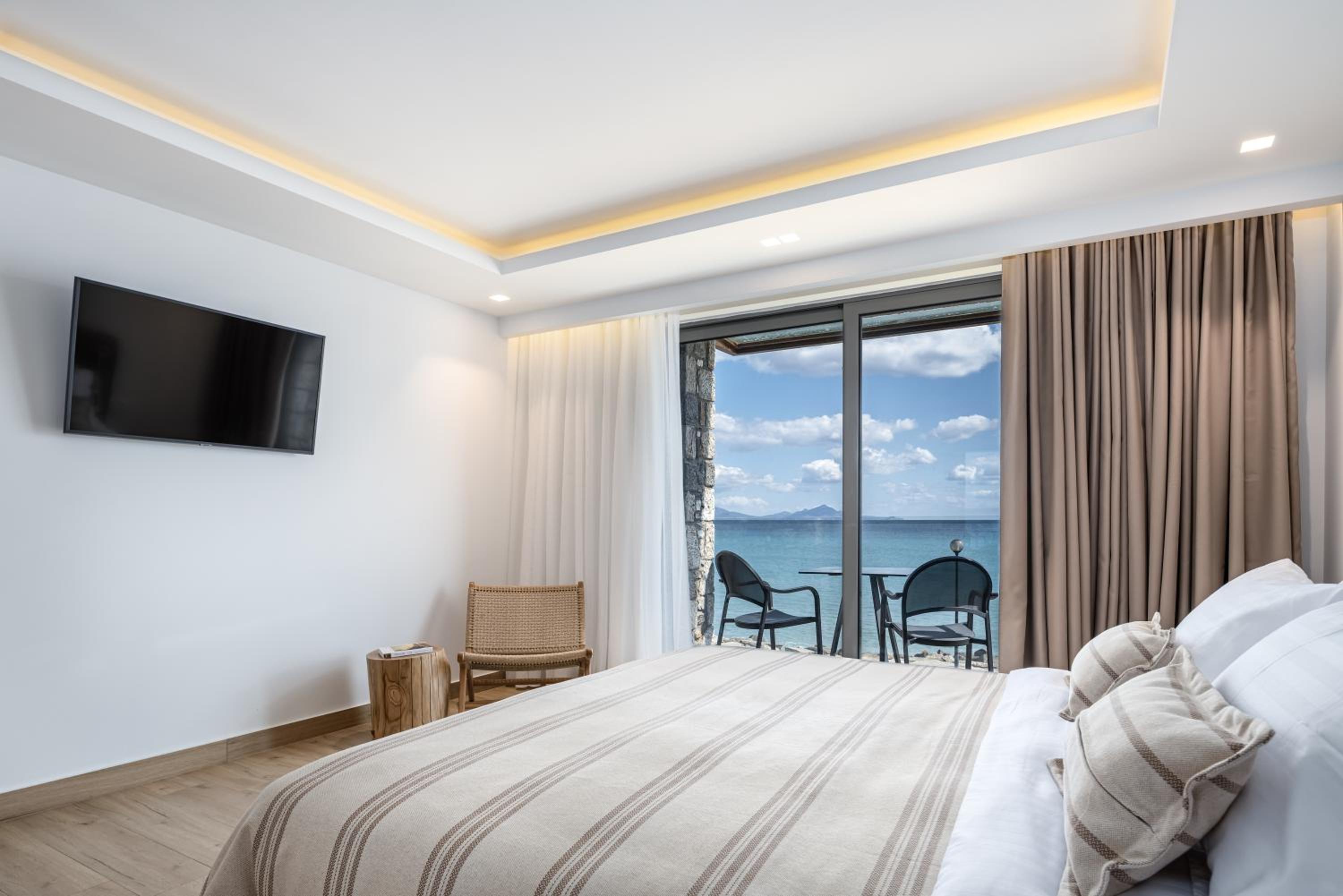Luxury Suite photo 3