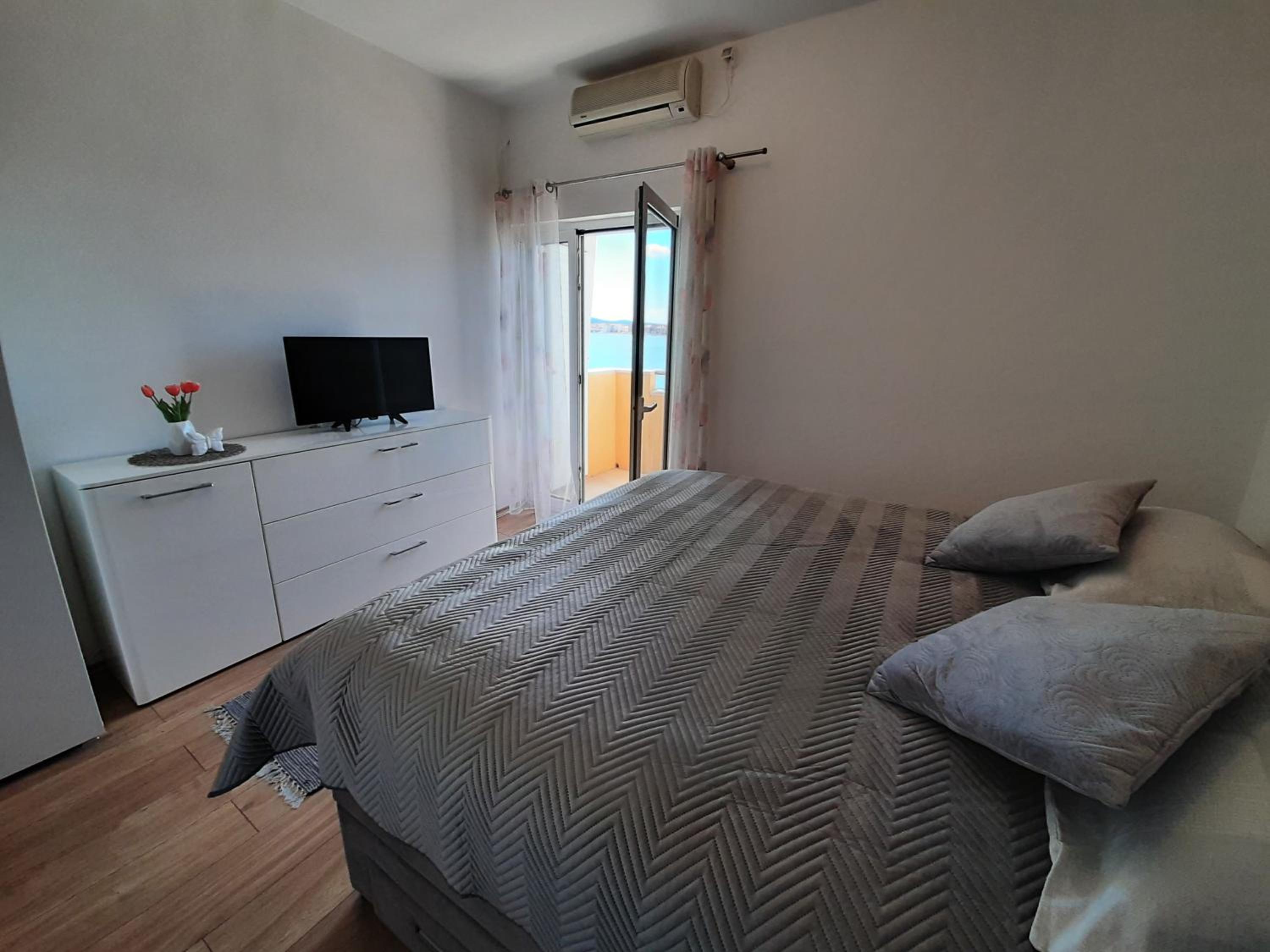 Studio Apartment with Sea View photo 1