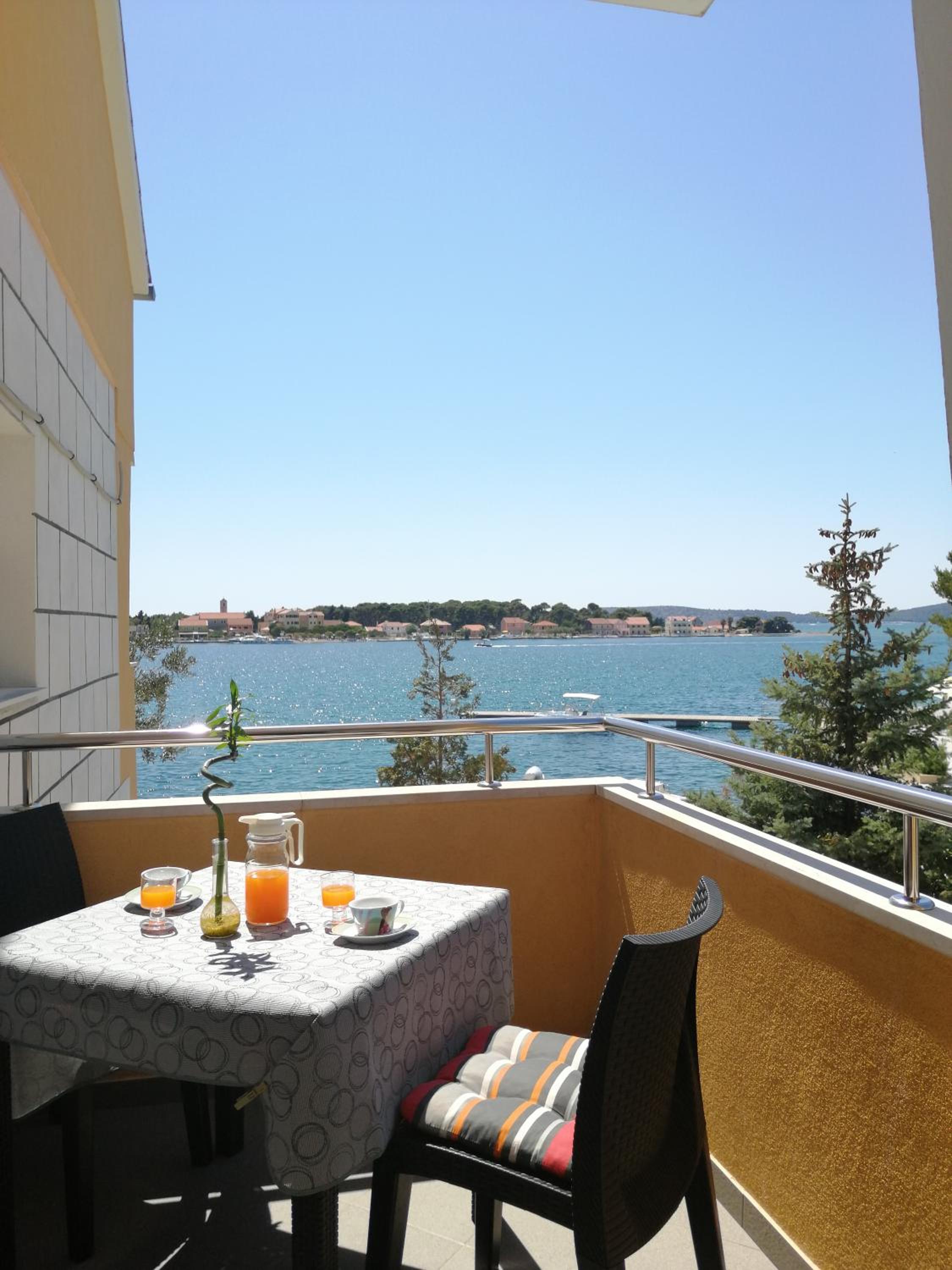 Studio Apartment with Sea View photo 3