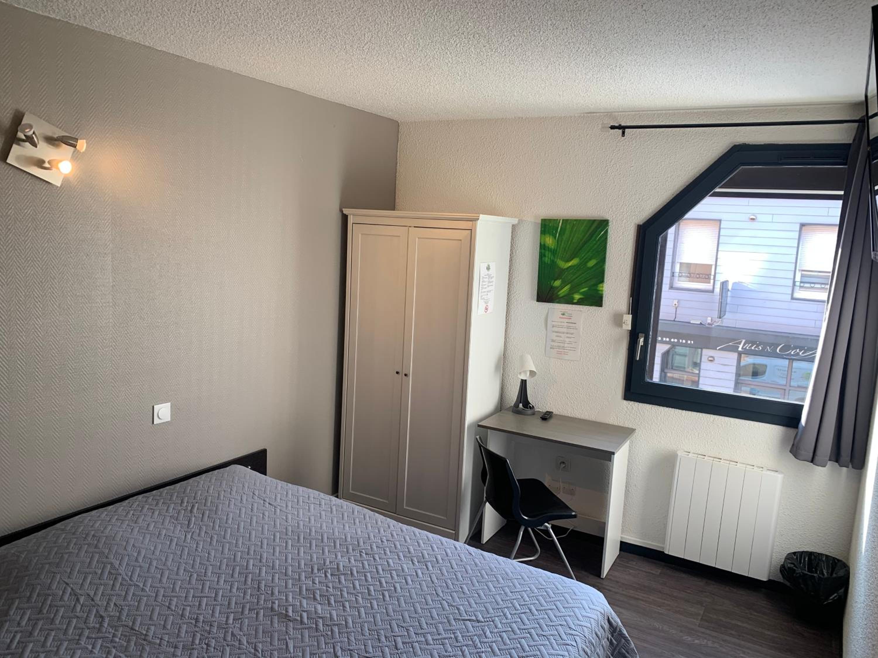 Double Room - Photo 2