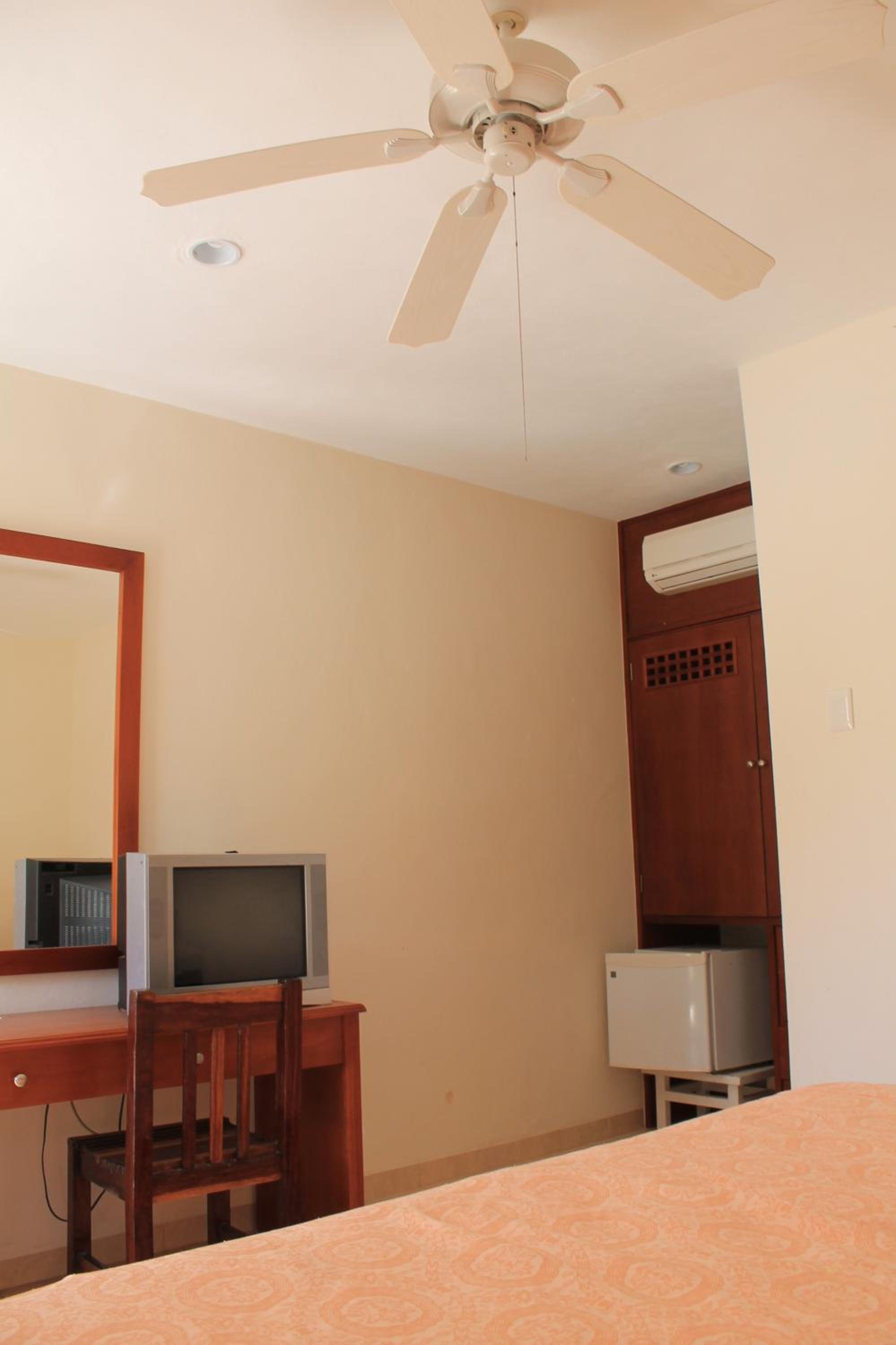Double Room - Photo 3
