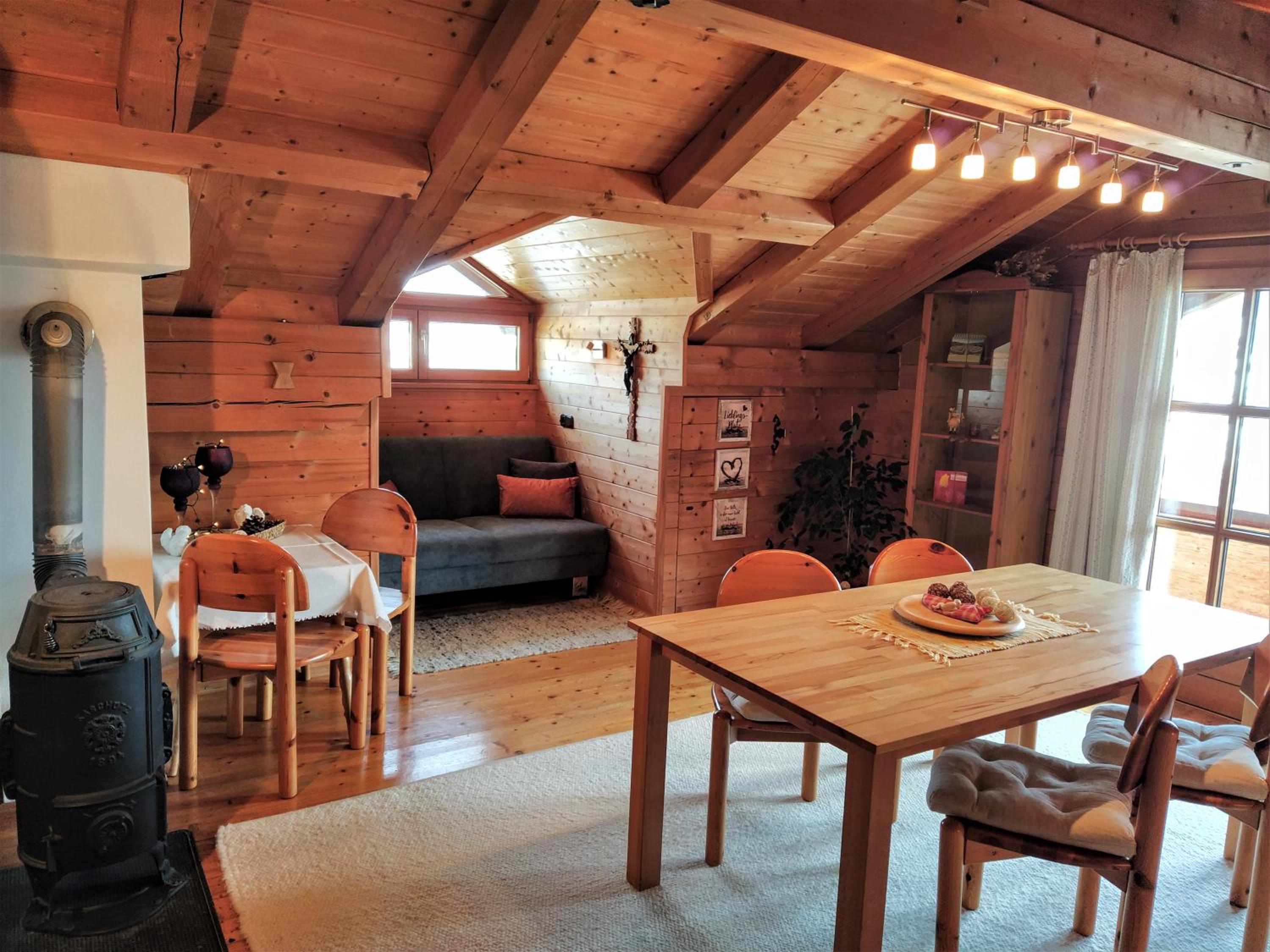 Apartment with Balcony - Photo 19