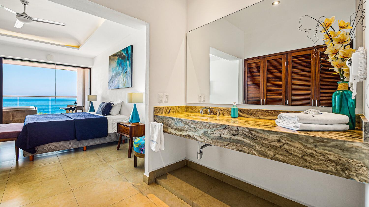 Deluxe Double Room - Photo 5