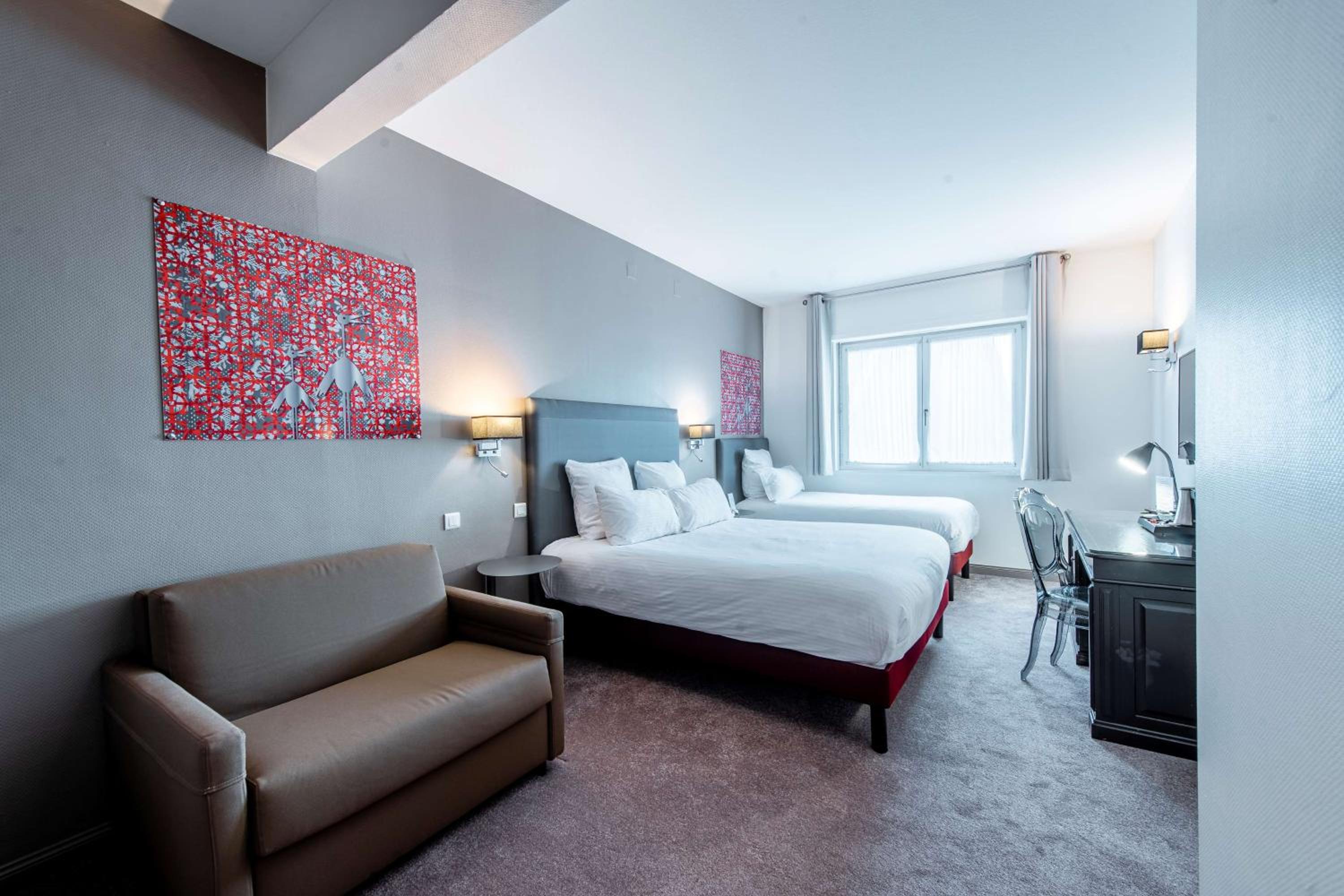 Deluxe Quadruple Room - Photo 8