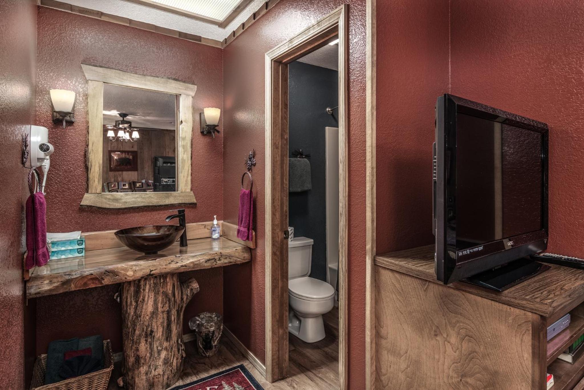 Lodge Room 112 photo 3
