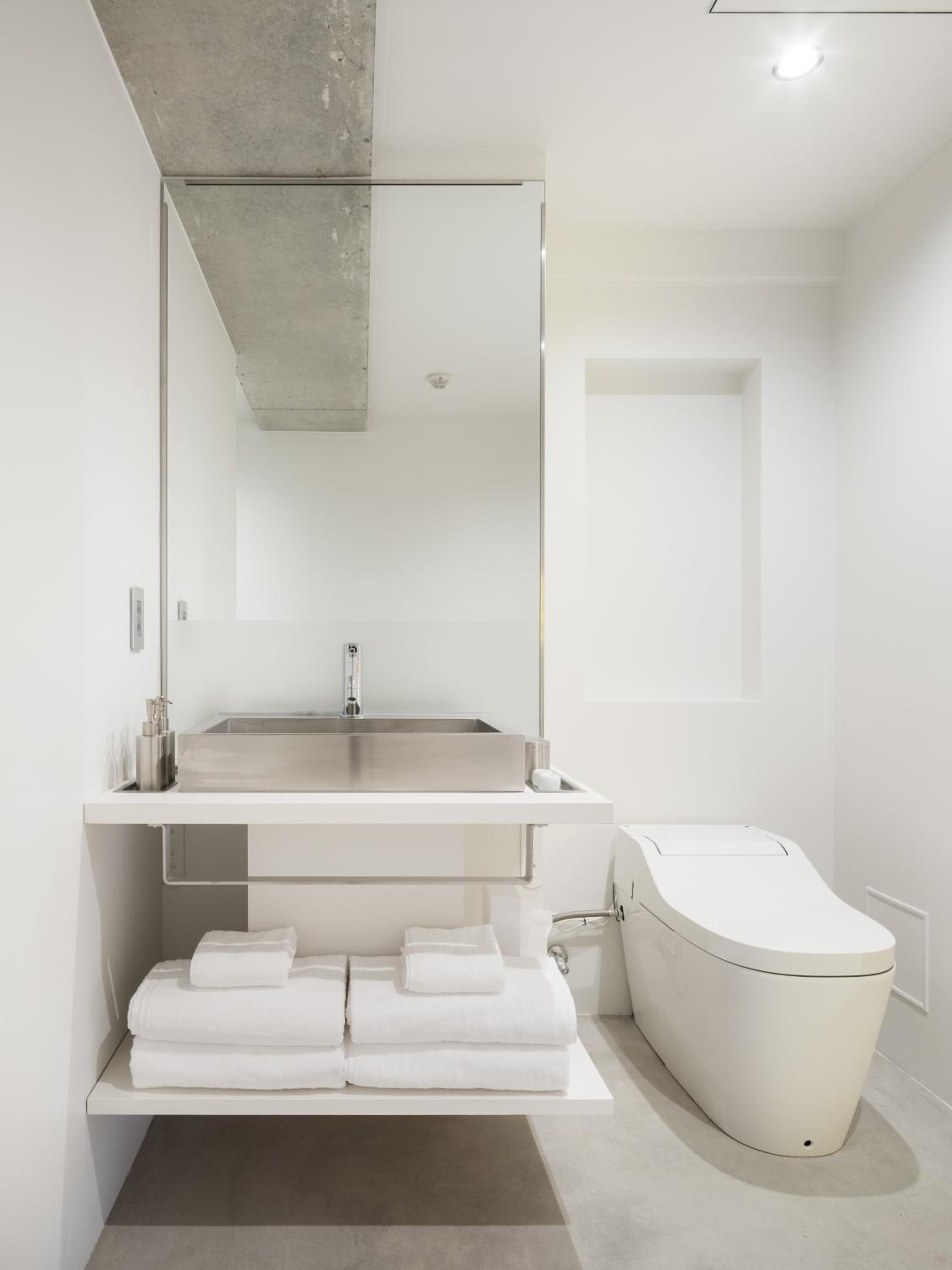 Deluxe Studio With Kitchenette photo 2